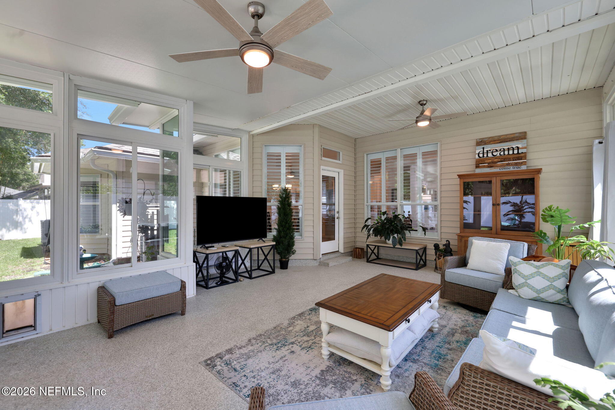 1004 FLORA PARKE Drive, St. Johns