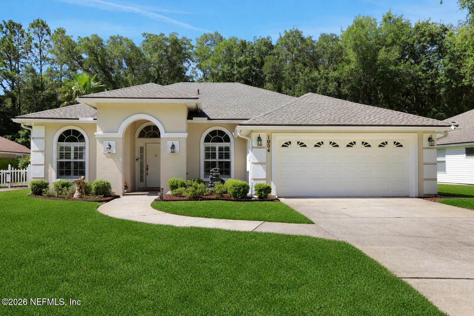 1004 FLORA PARKE Drive, St. Johns