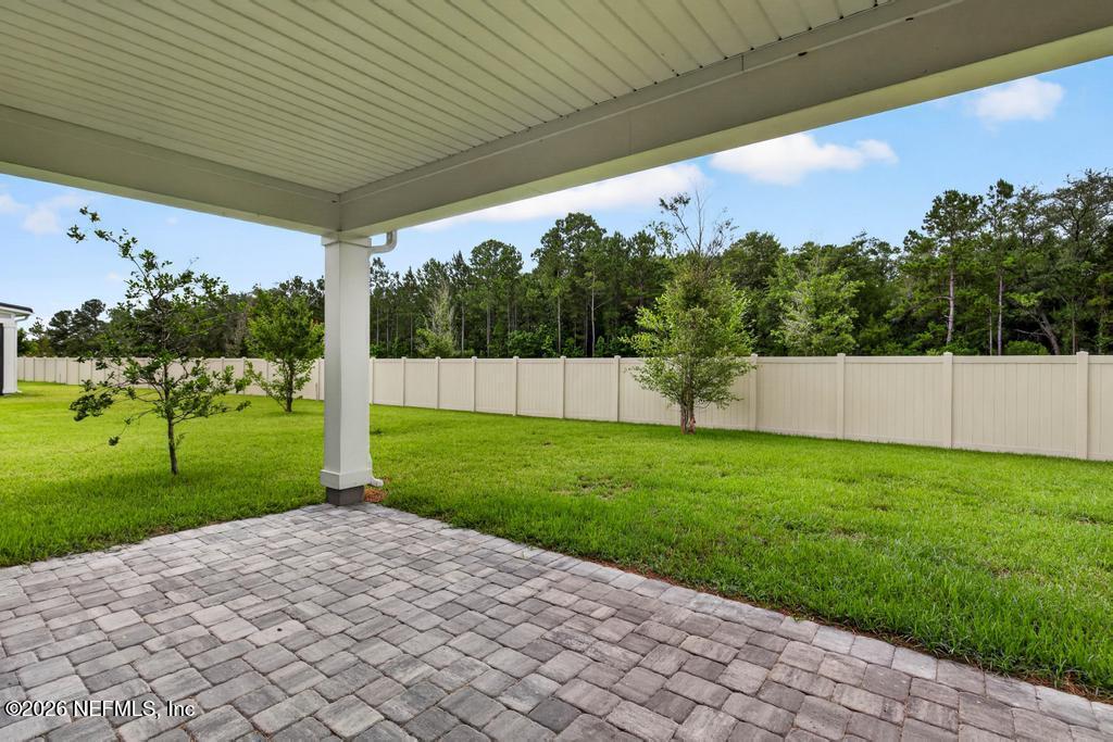 96 HILLENDALE Circle, St. Johns