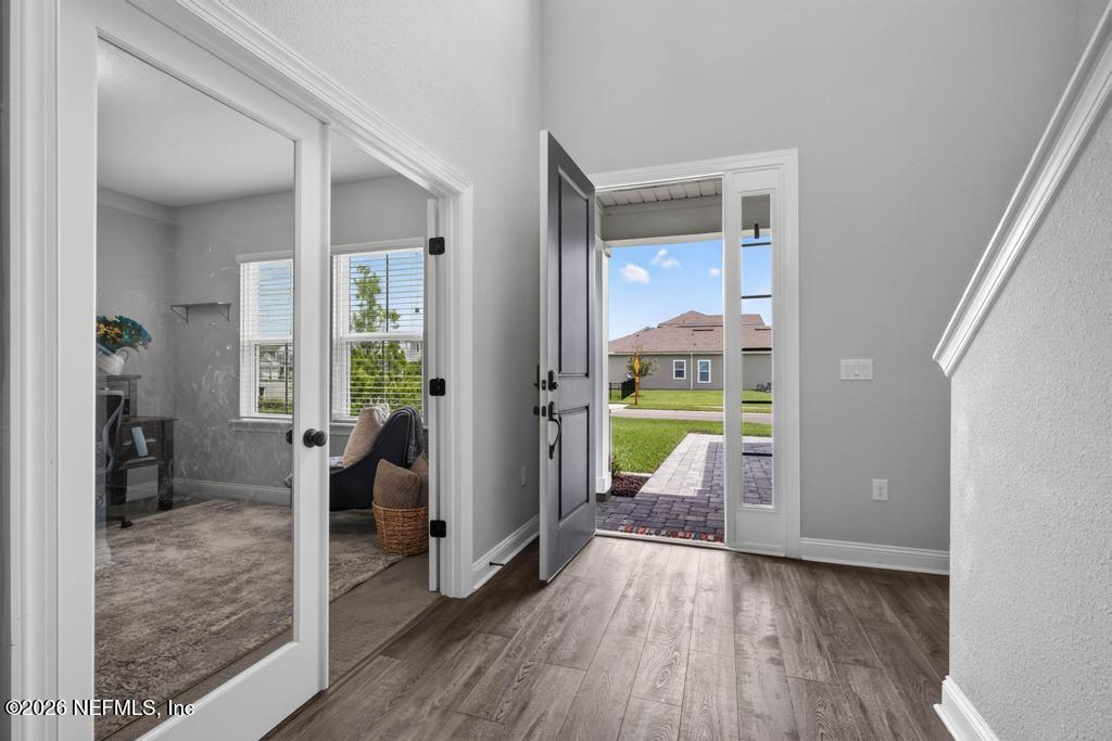 96 HILLENDALE Circle, St. Johns