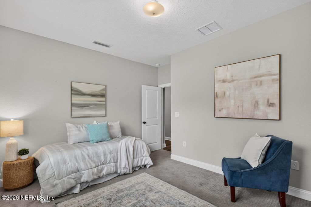 96 HILLENDALE Circle, St. Johns