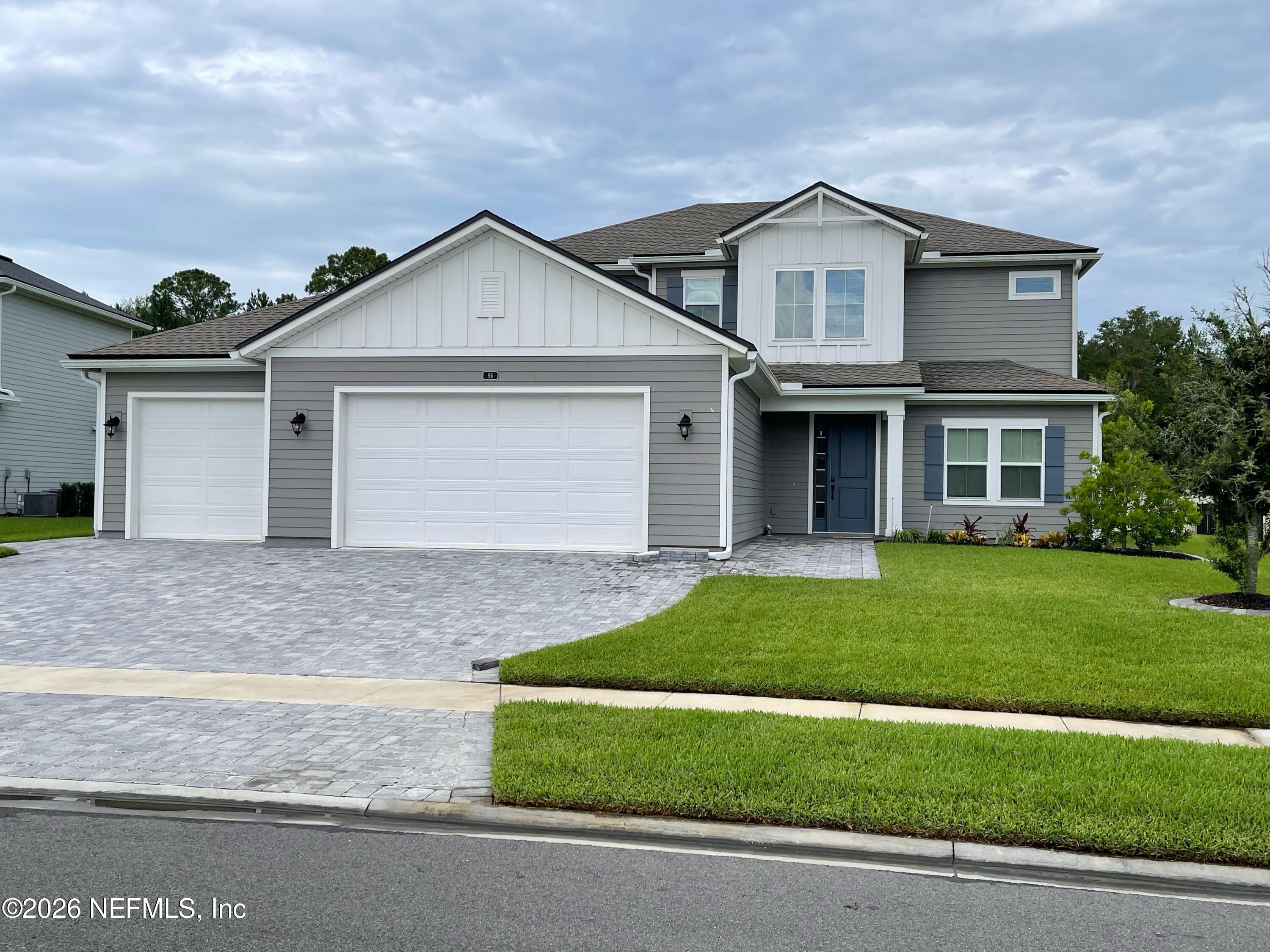 96 HILLENDALE Circle, St. Johns
