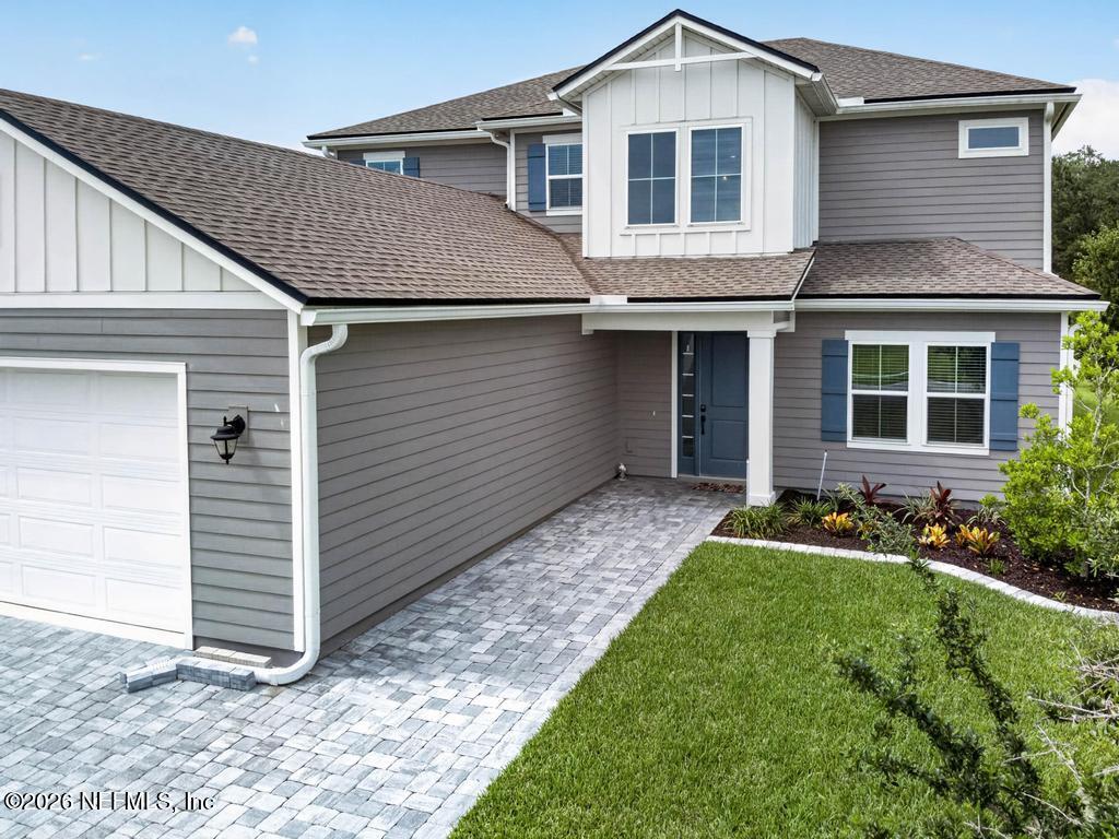 96 HILLENDALE Circle, St. Johns