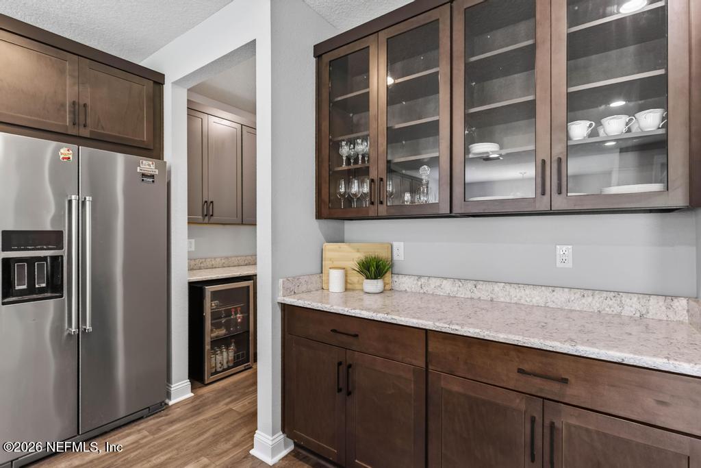 96 HILLENDALE Circle, St. Johns