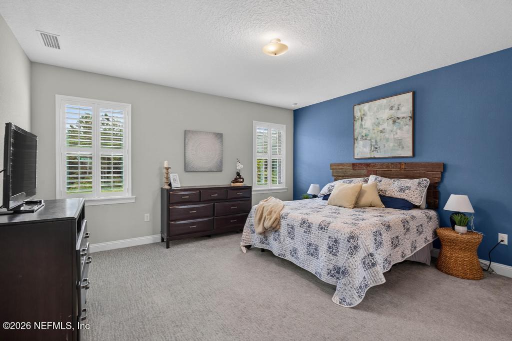 96 HILLENDALE Circle, St. Johns