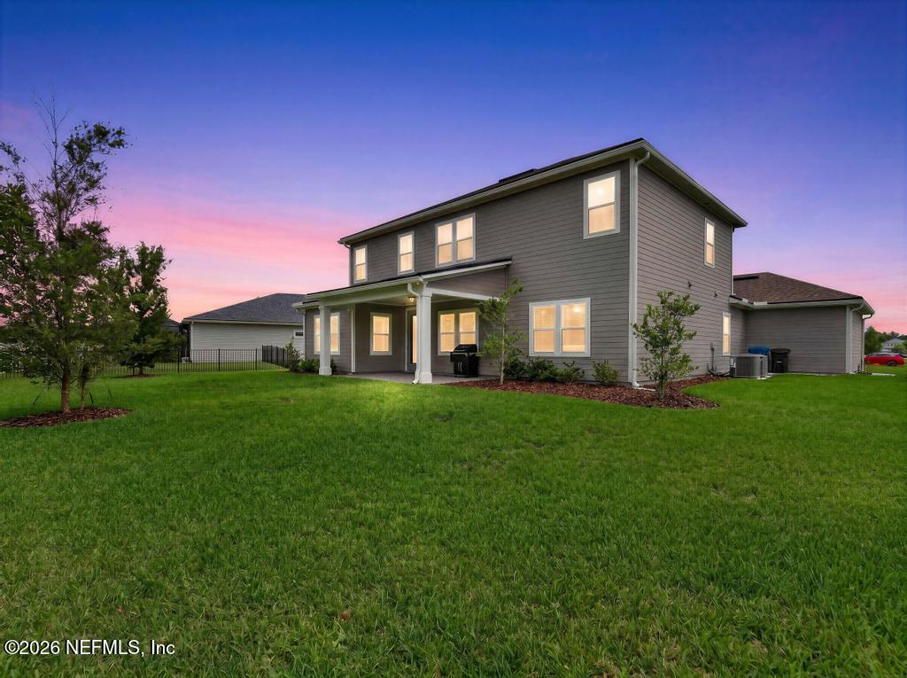 96 HILLENDALE Circle, St. Johns