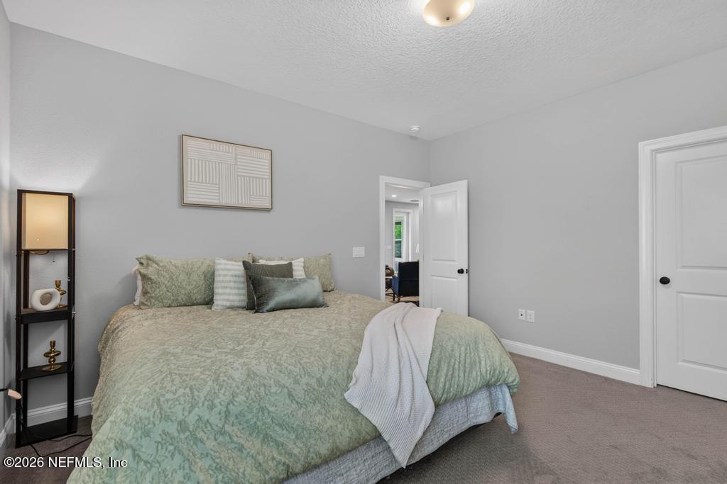 96 HILLENDALE Circle, St. Johns