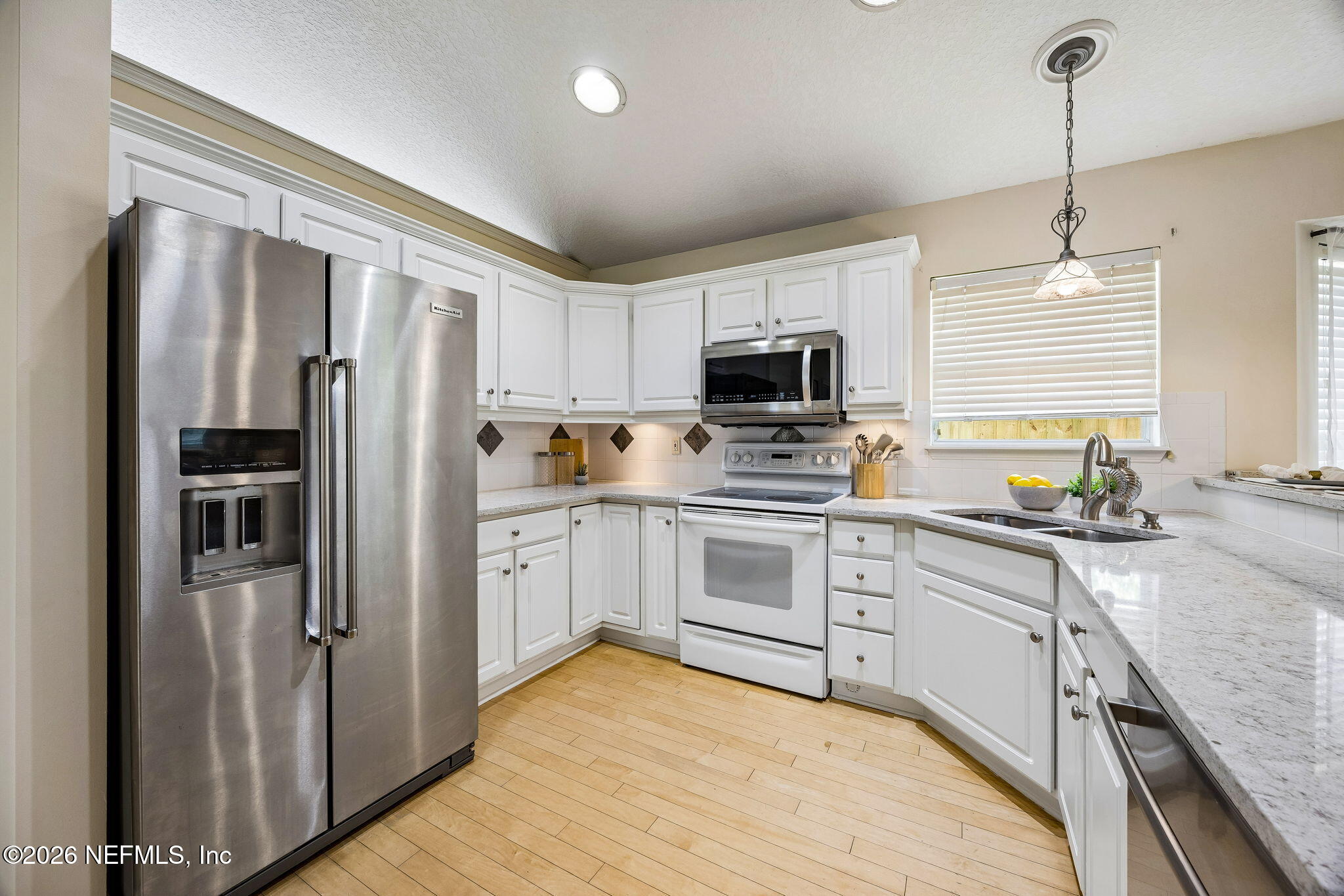 556 REDBERRY Lane, St. Johns
