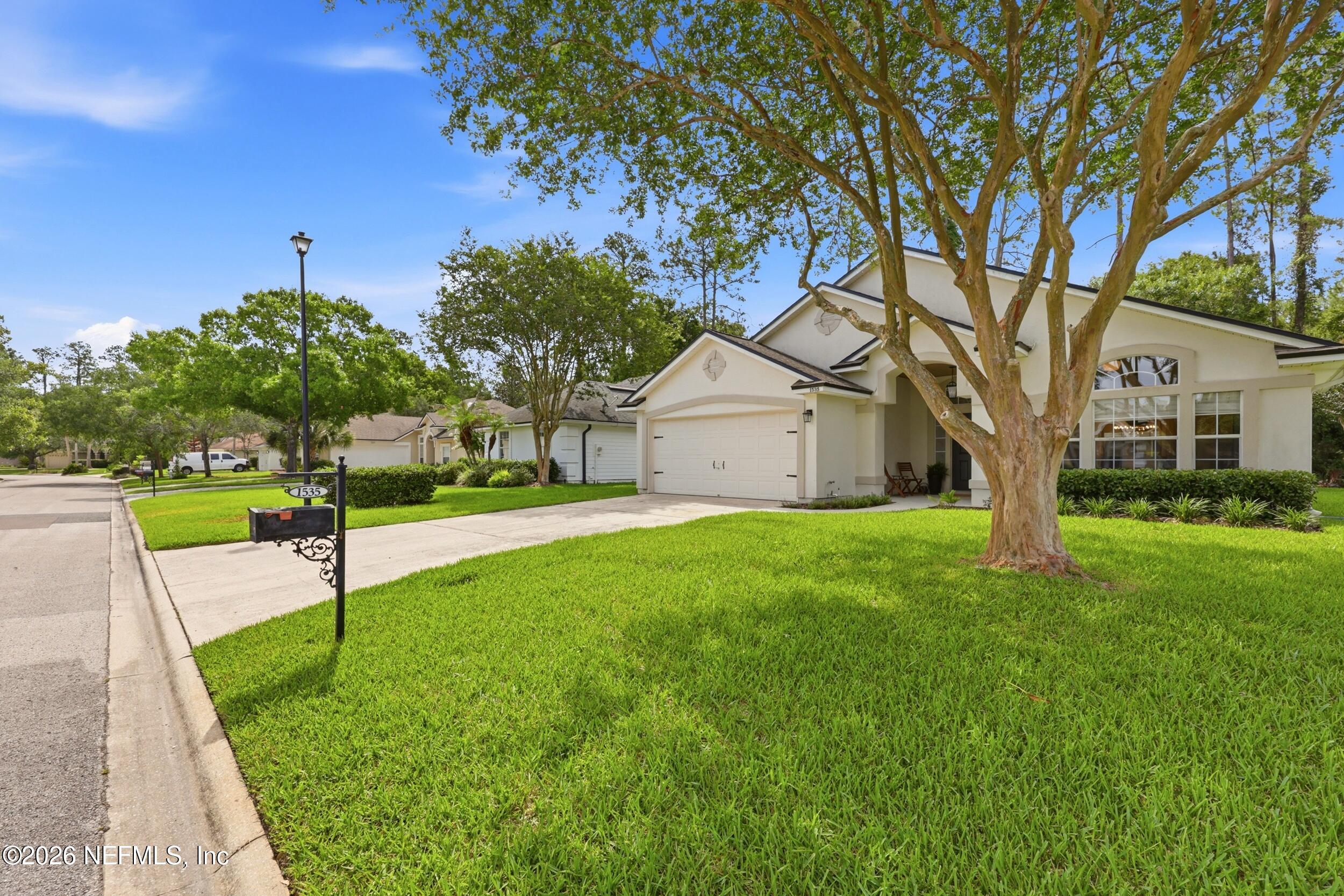 1535 BLUE HERON Court