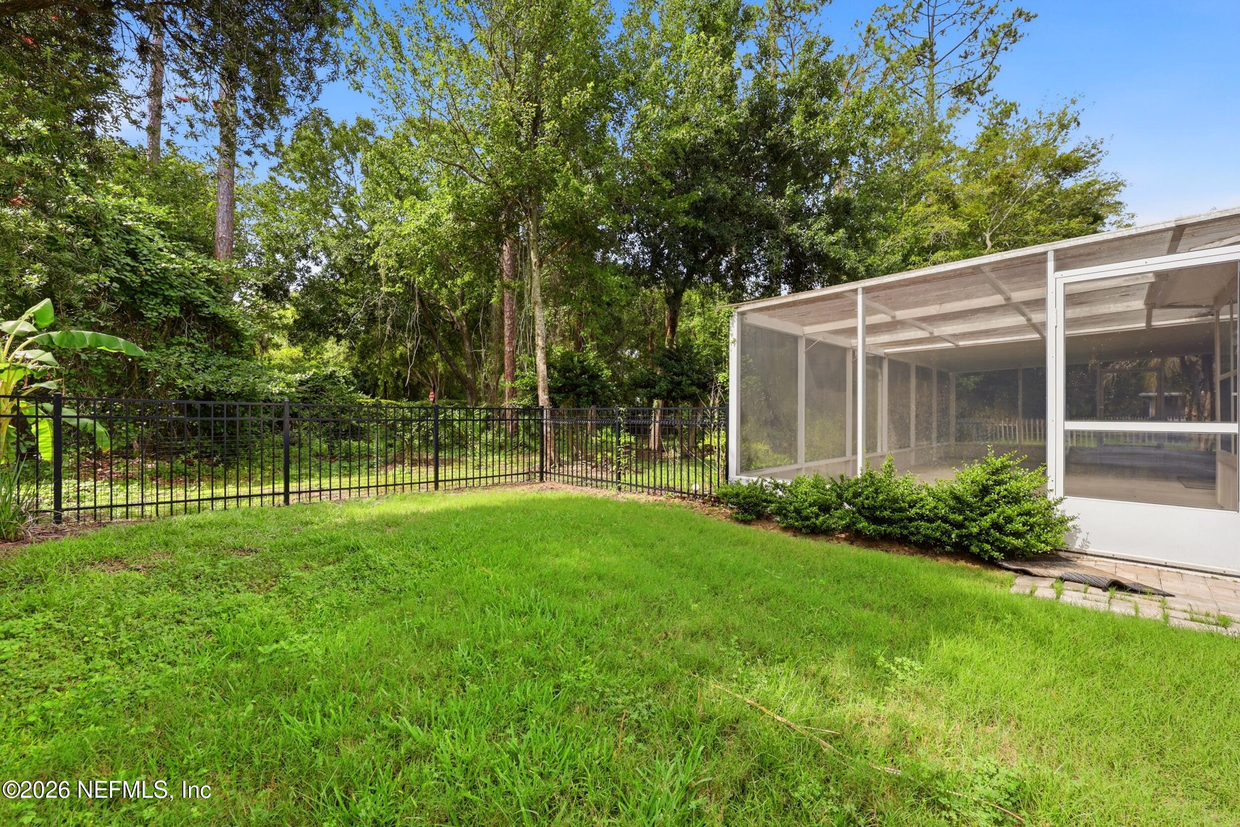 1535 BLUE HERON Court