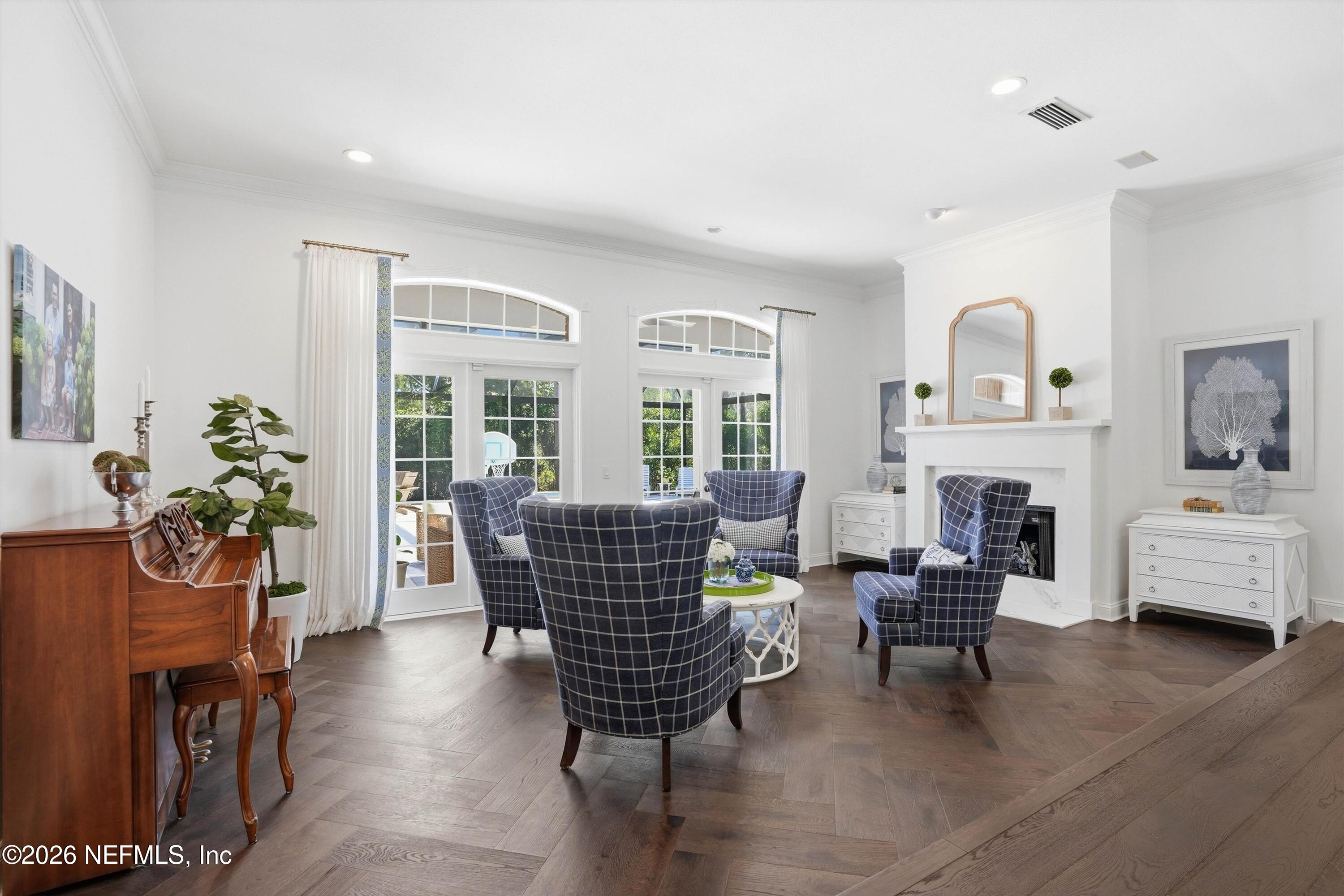 24400 HARBOUR VIEW Drive
