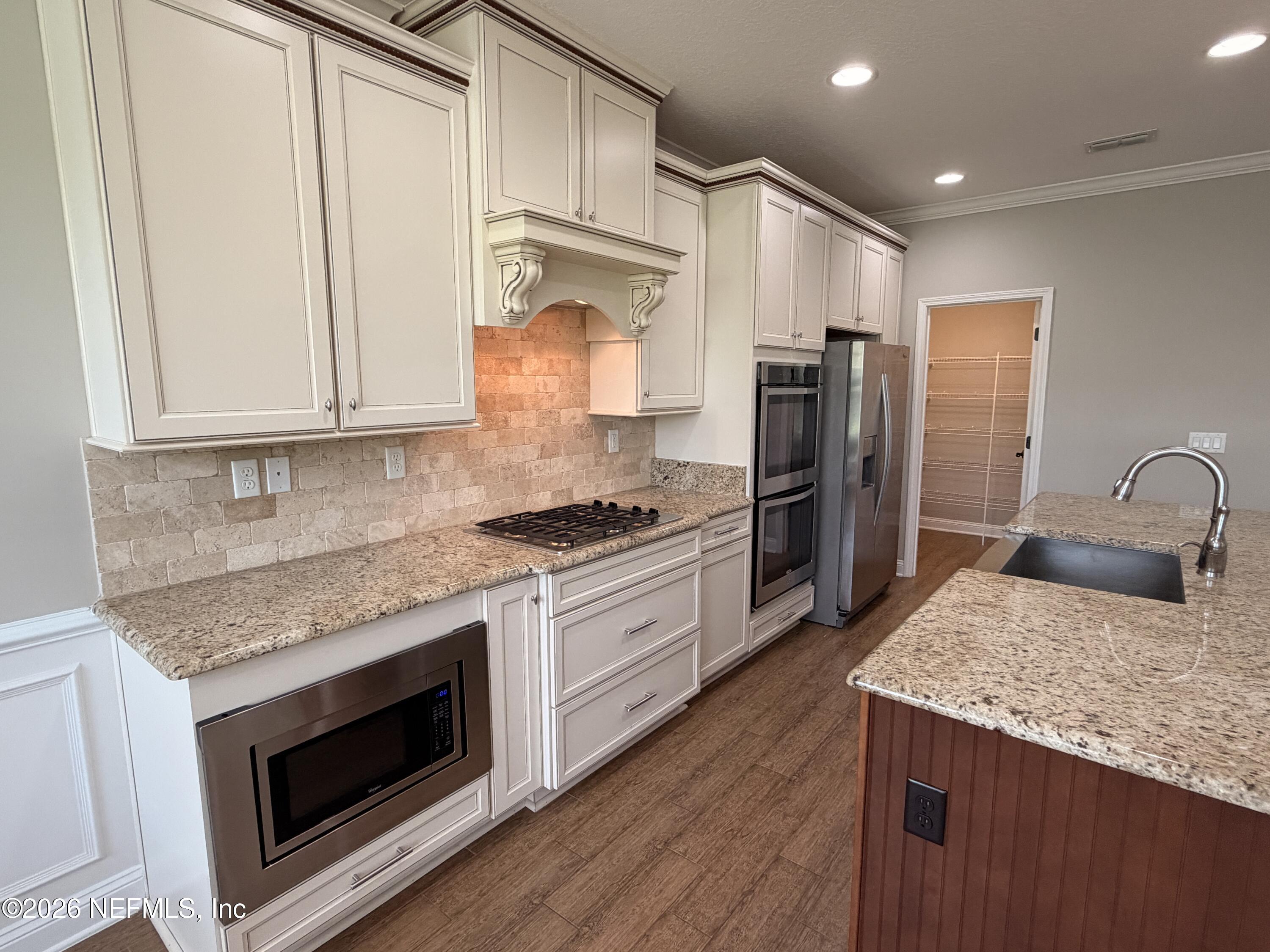 329 MAGNOLIA CREEK Walk