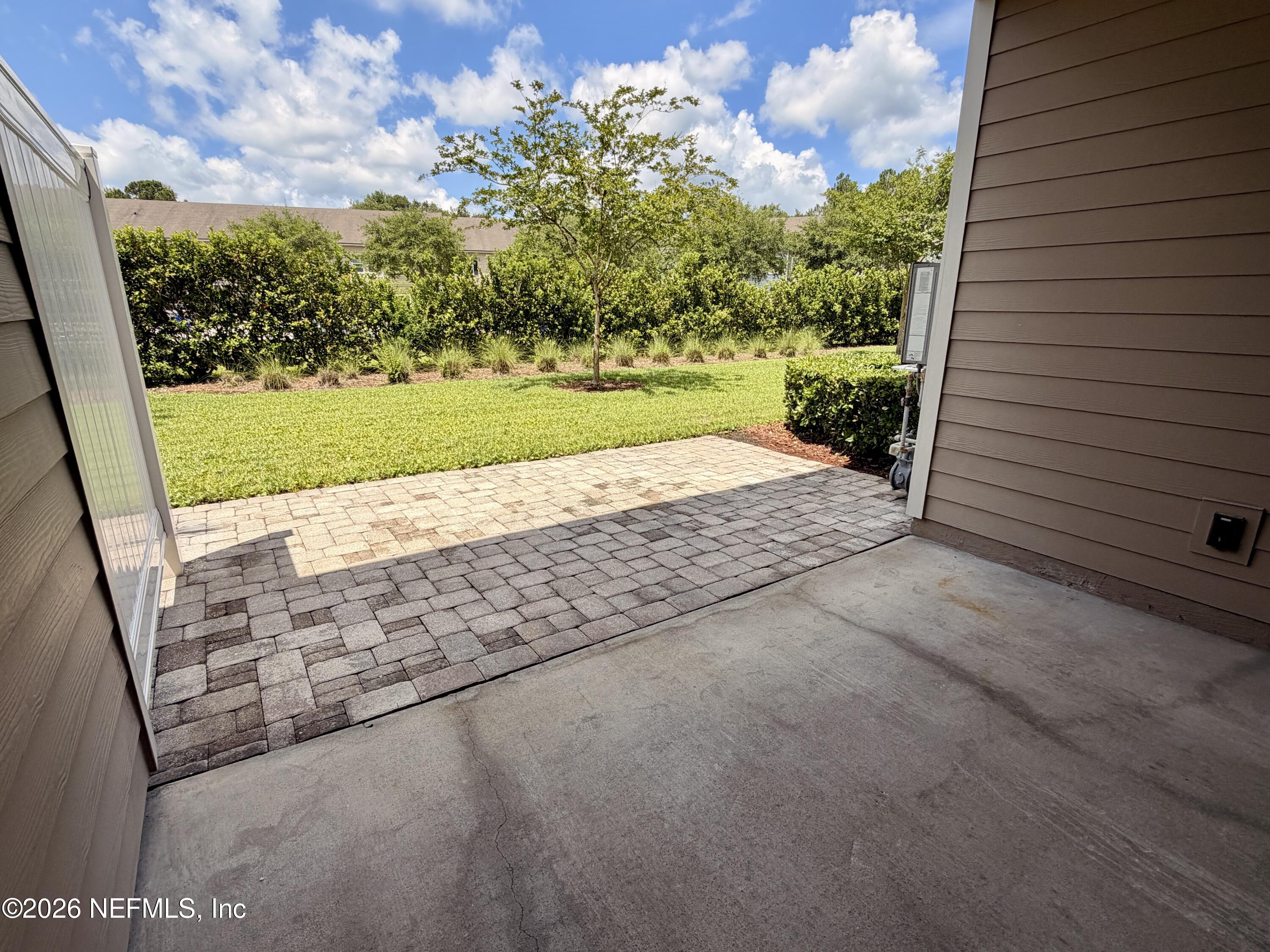 329 MAGNOLIA CREEK Walk
