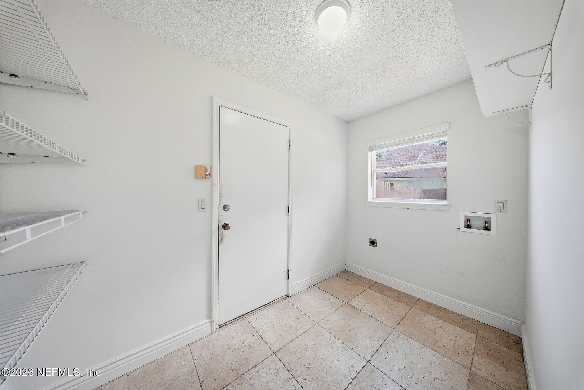 2334 FOXHAVEN Drive