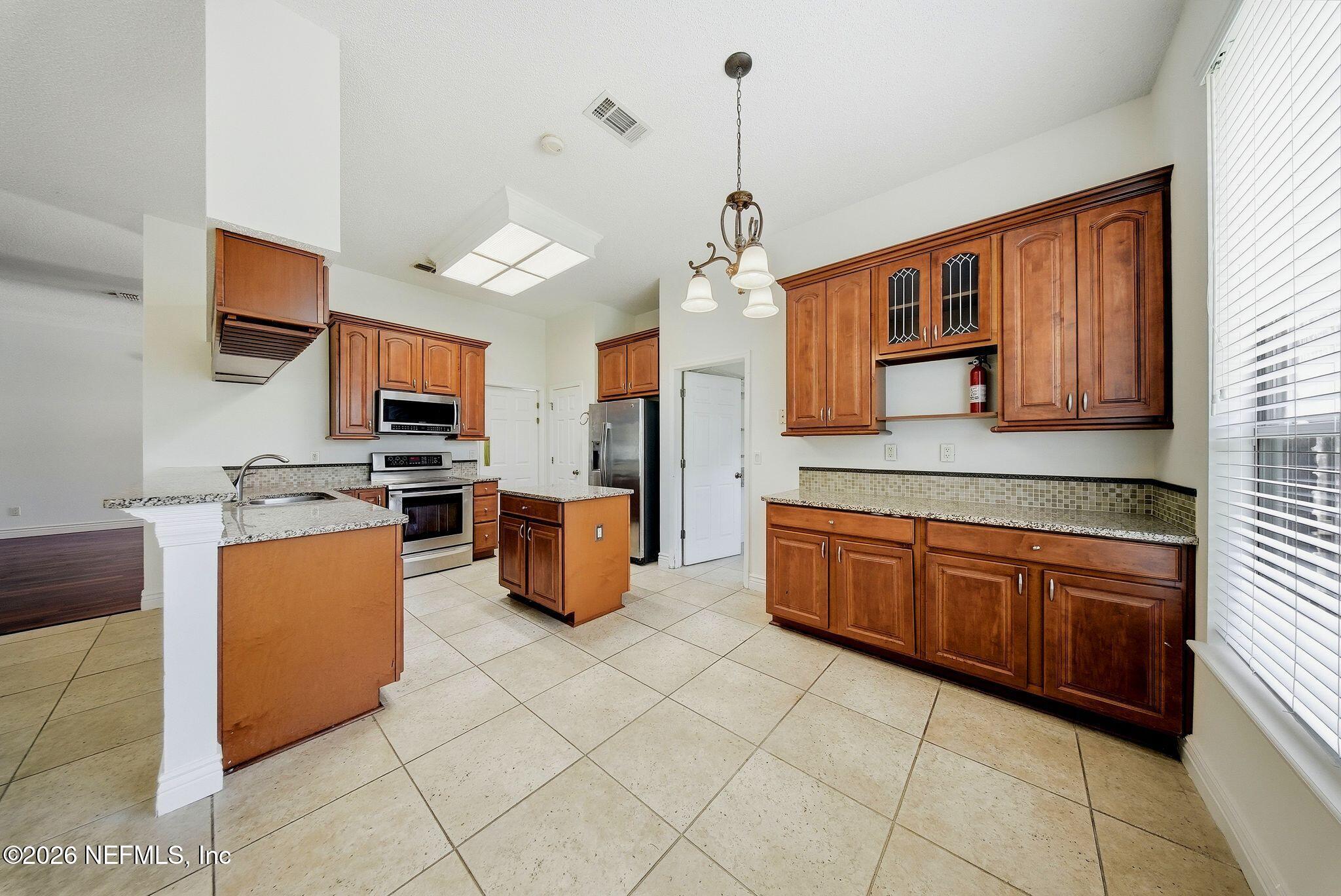2334 FOXHAVEN Drive