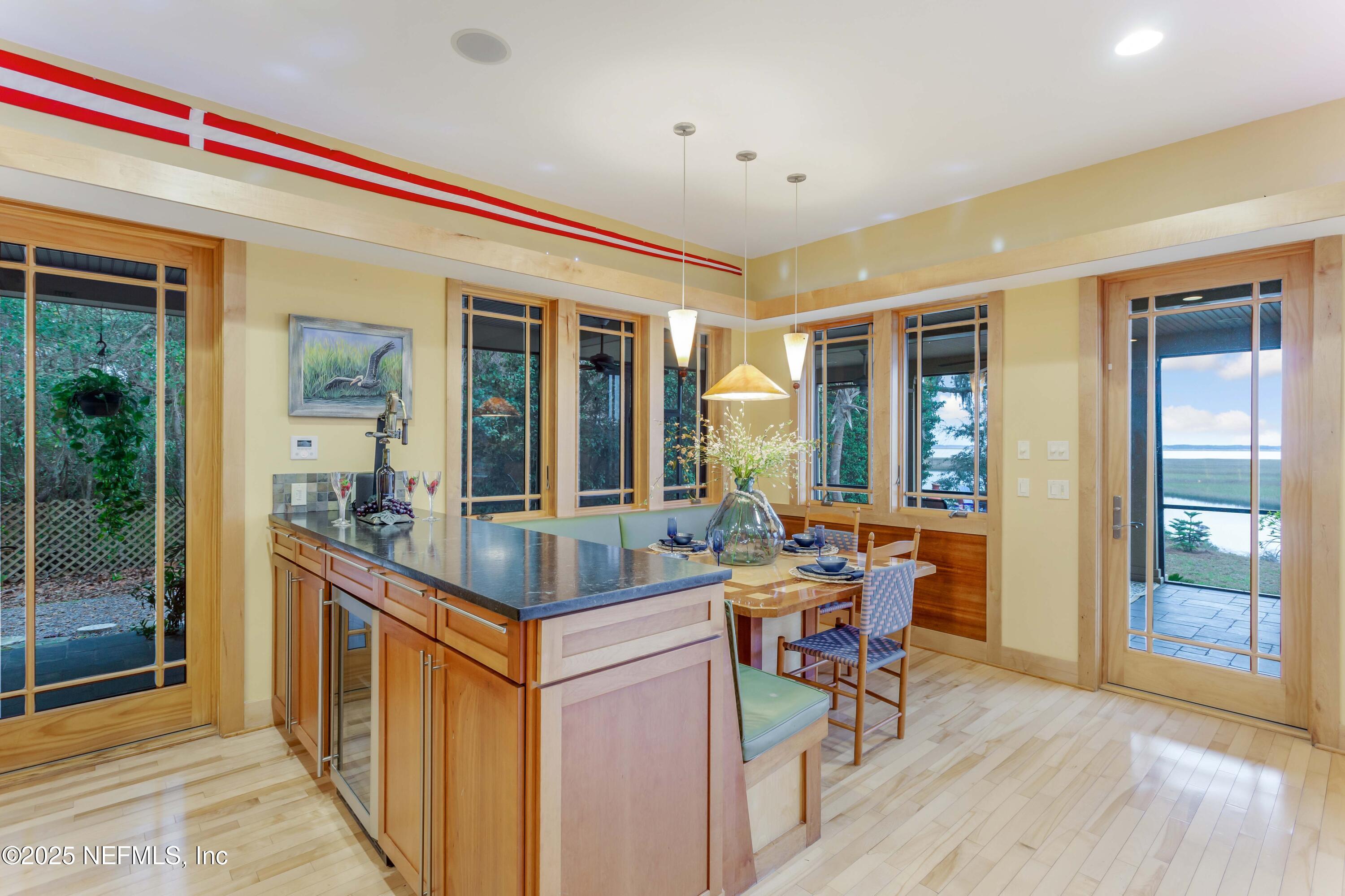 940564 OLD NASSAUVILLE Road