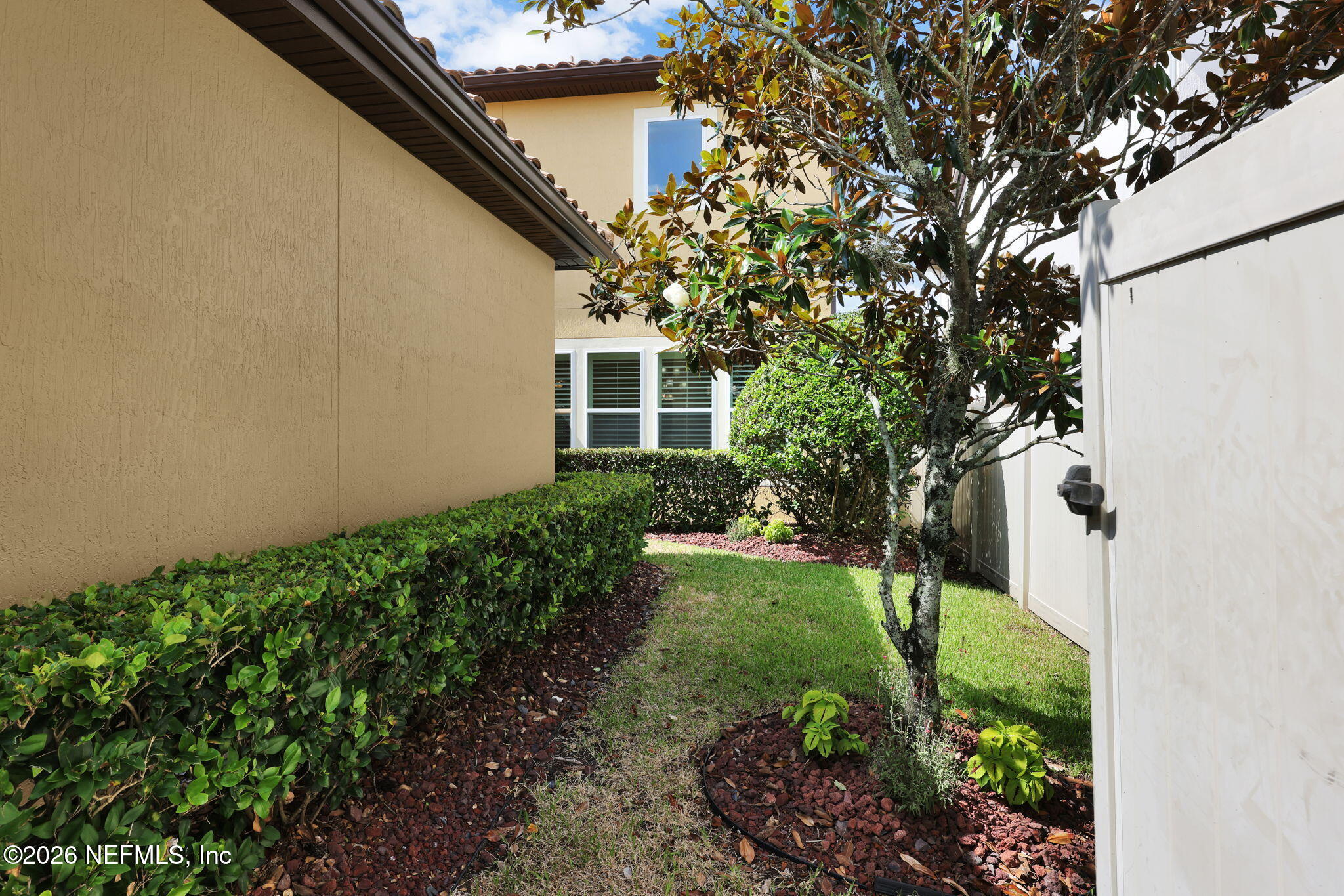 37 RINALDO Way