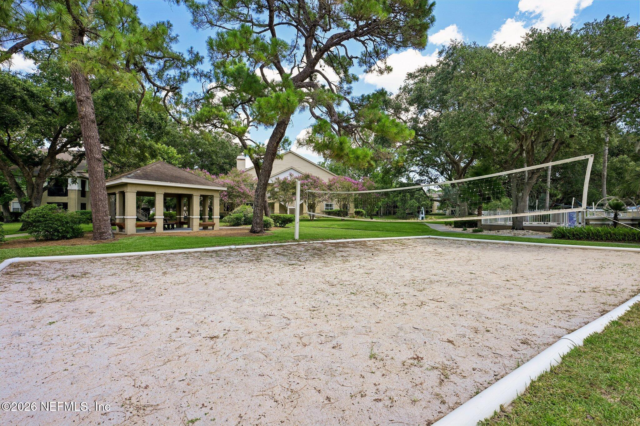 27 ARBOR CLUB Drive 106