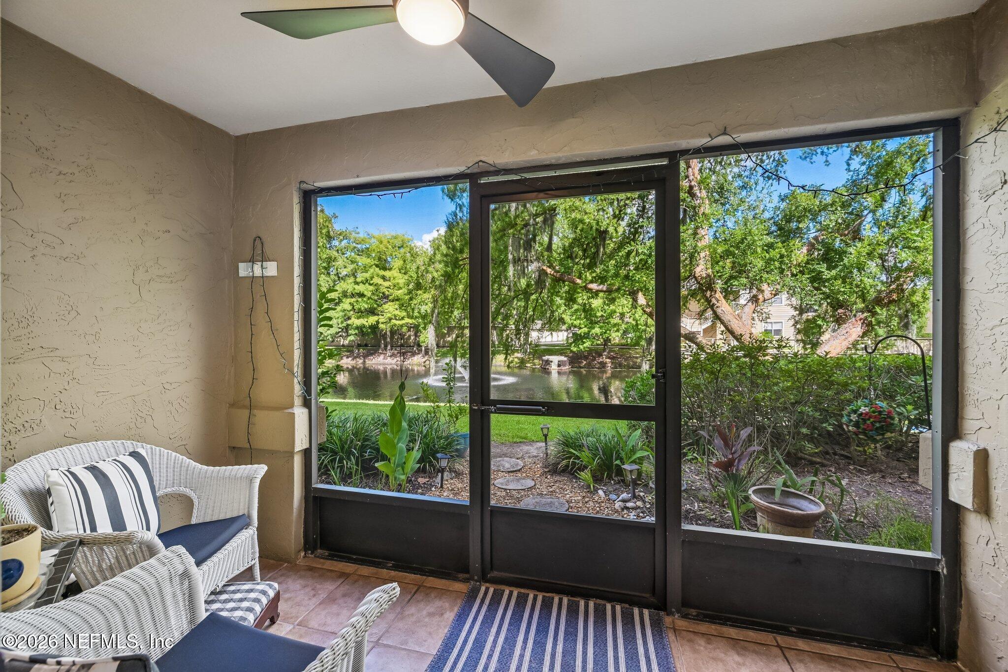 27 ARBOR CLUB Drive 106