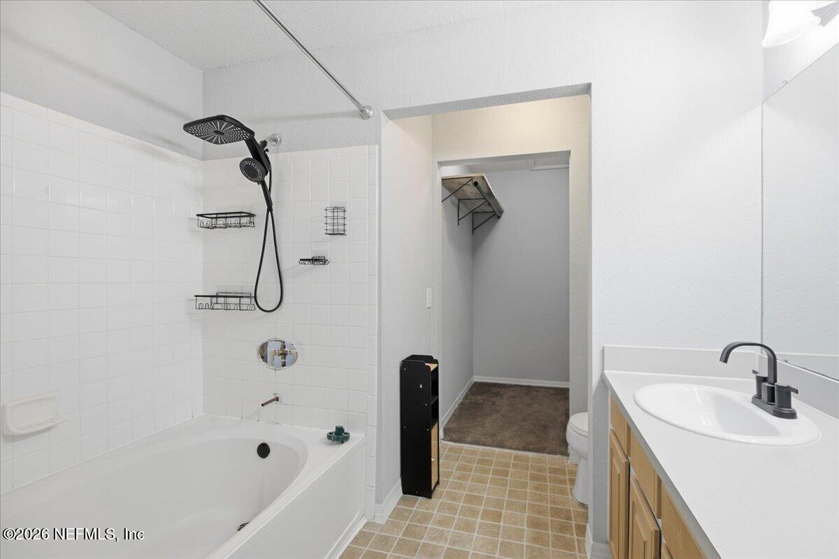 13700 RICHMOND PARK Drive N 408