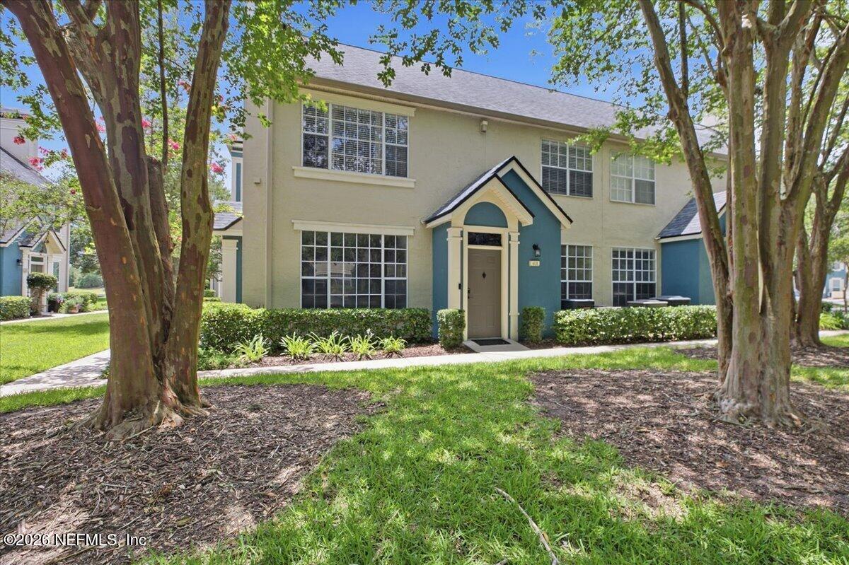 13700 RICHMOND PARK Drive N 408