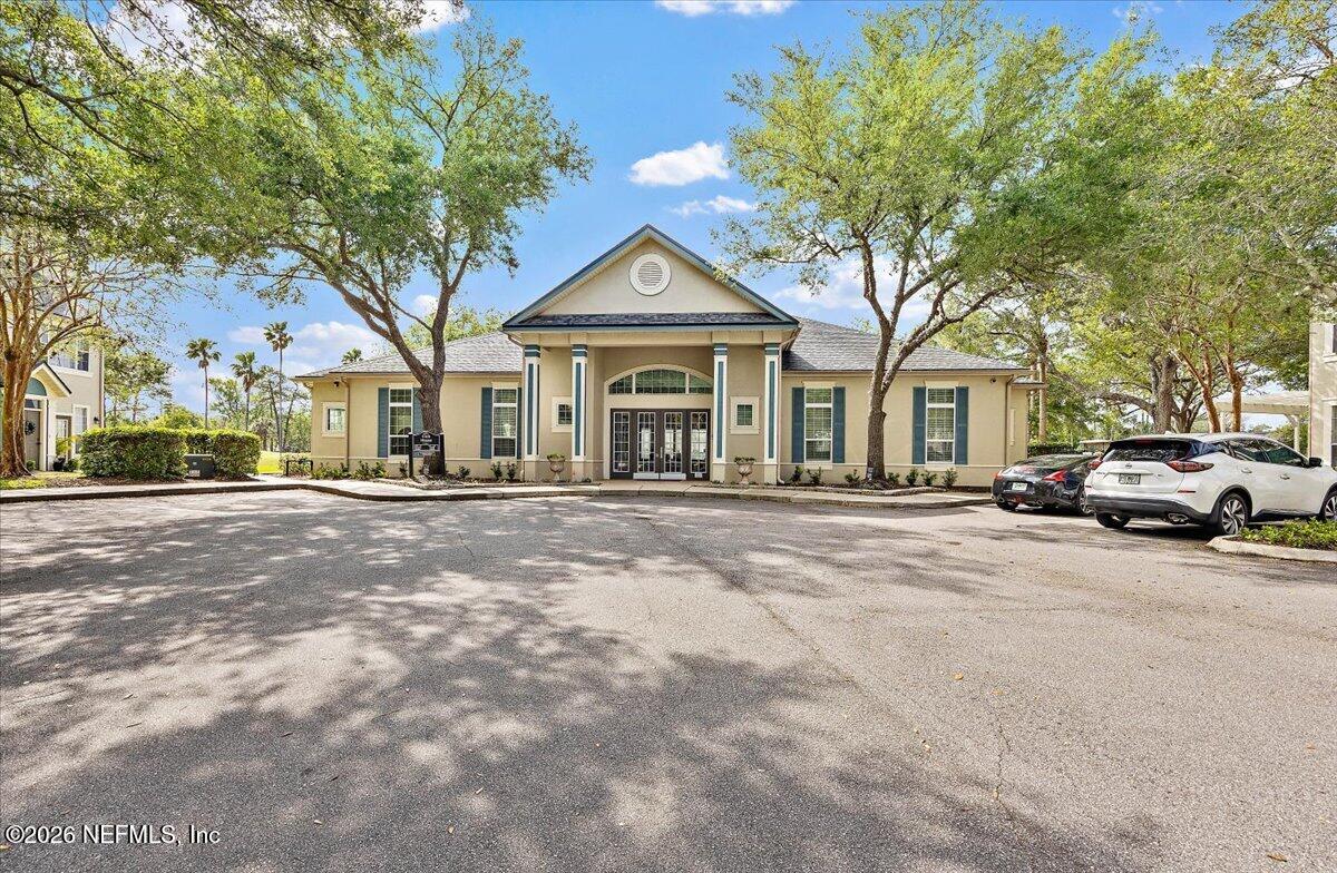 13700 RICHMOND PARK Drive N 408