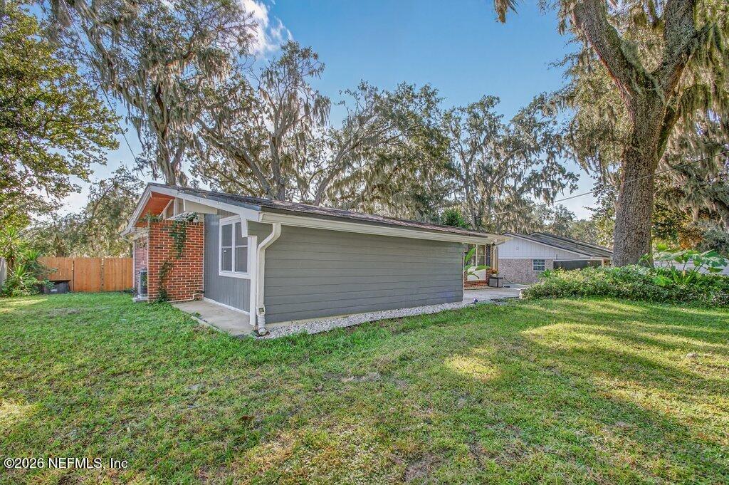 4647 BLUFF Avenue