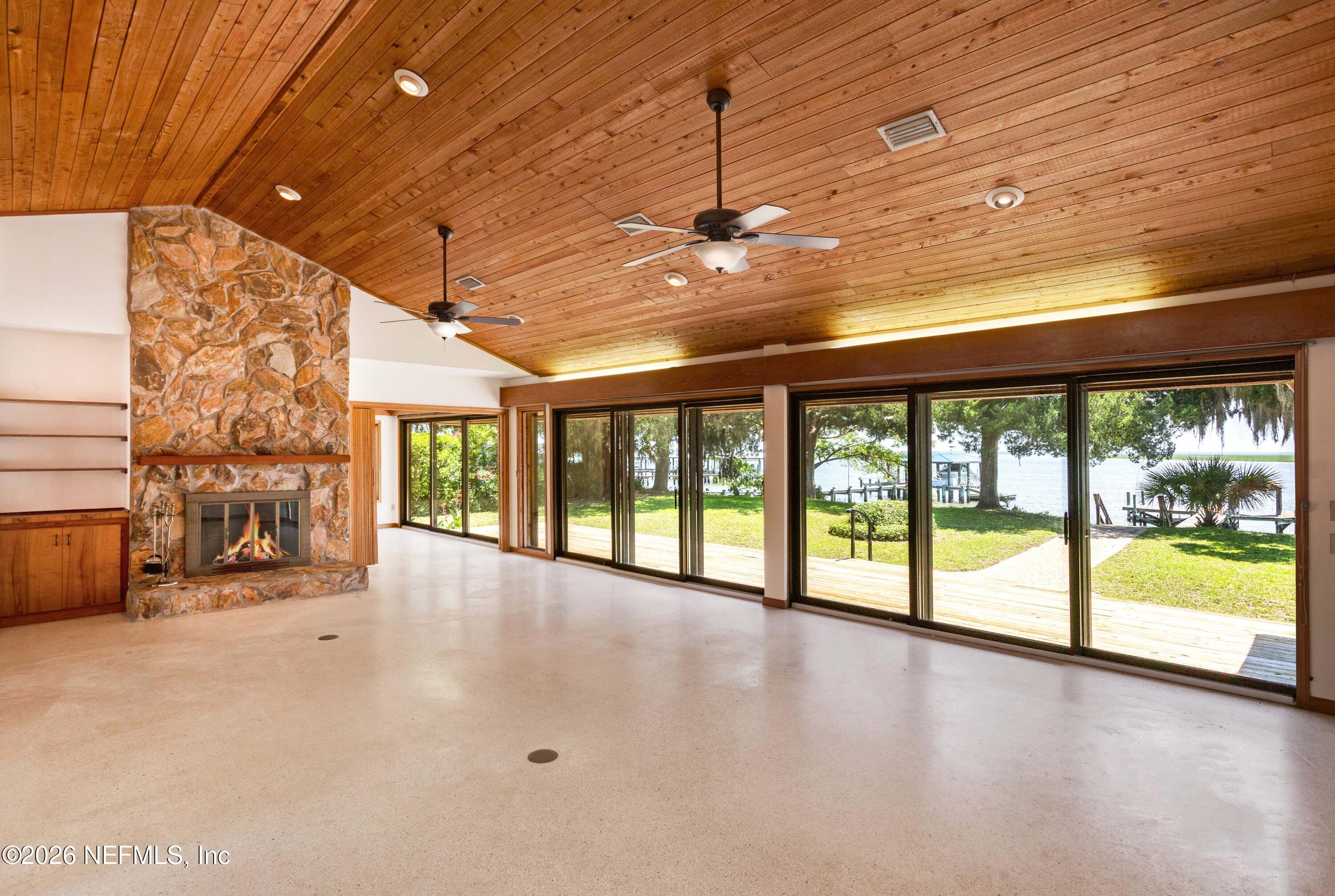 1209 MANUCY Road