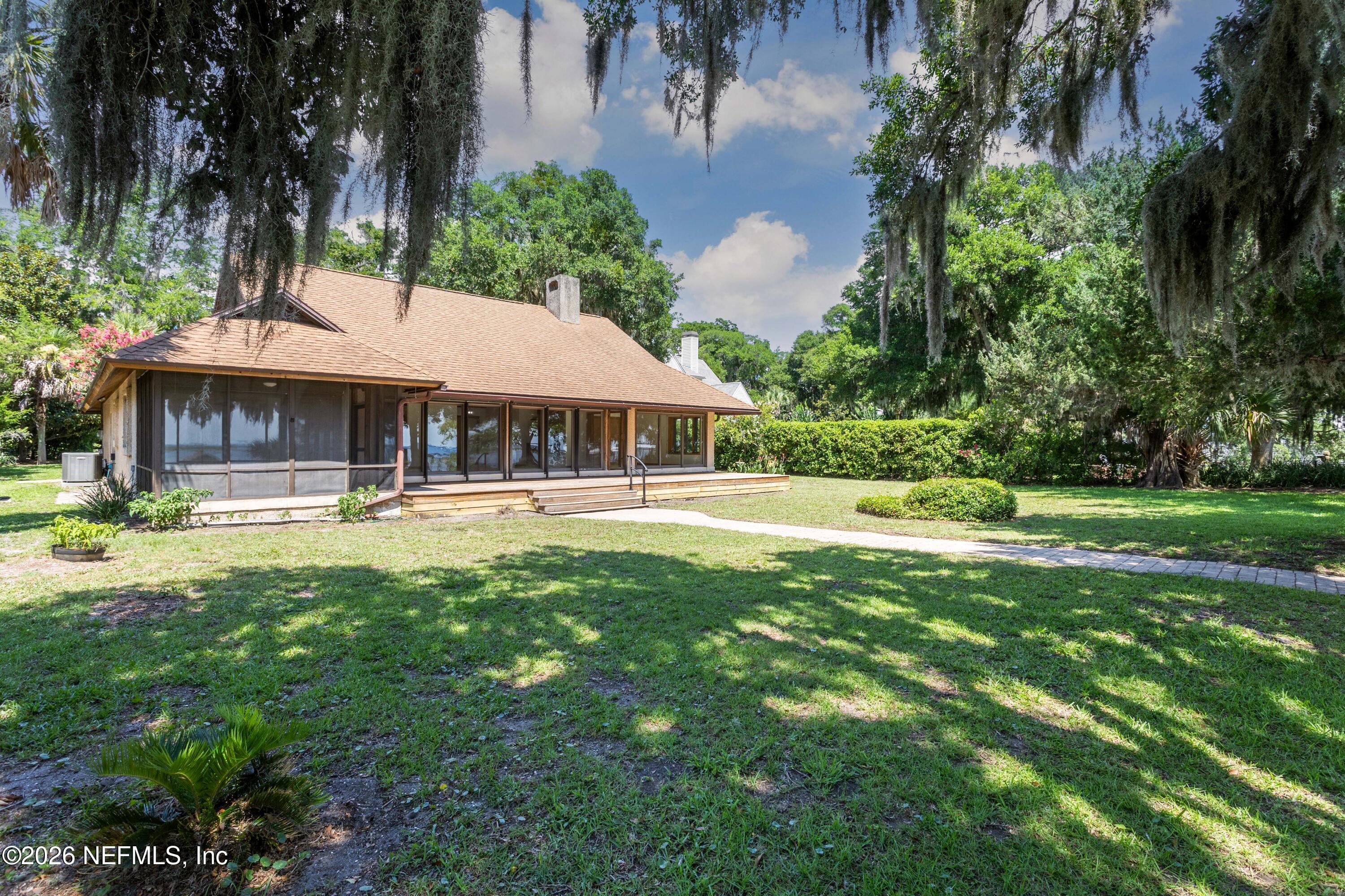 1209 MANUCY Road