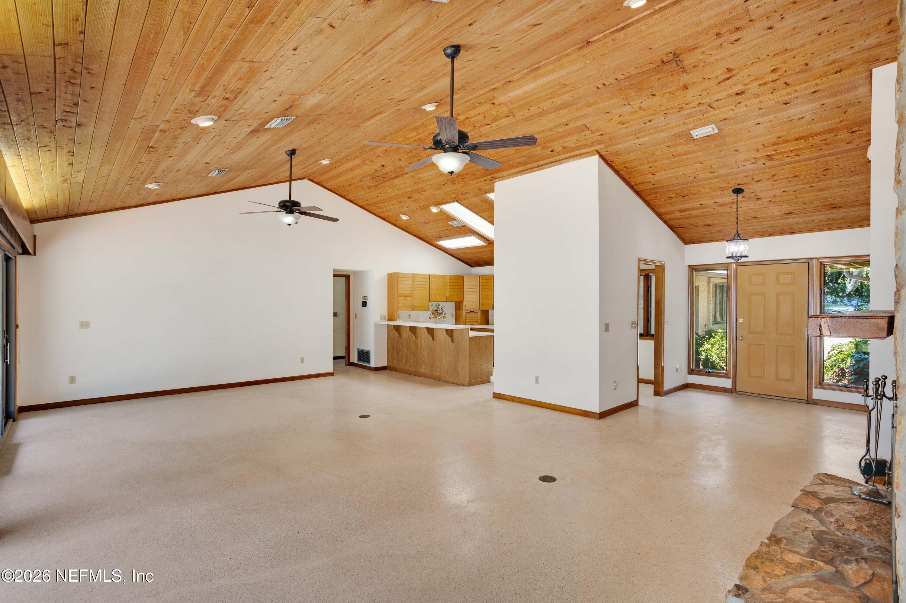 1209 MANUCY Road