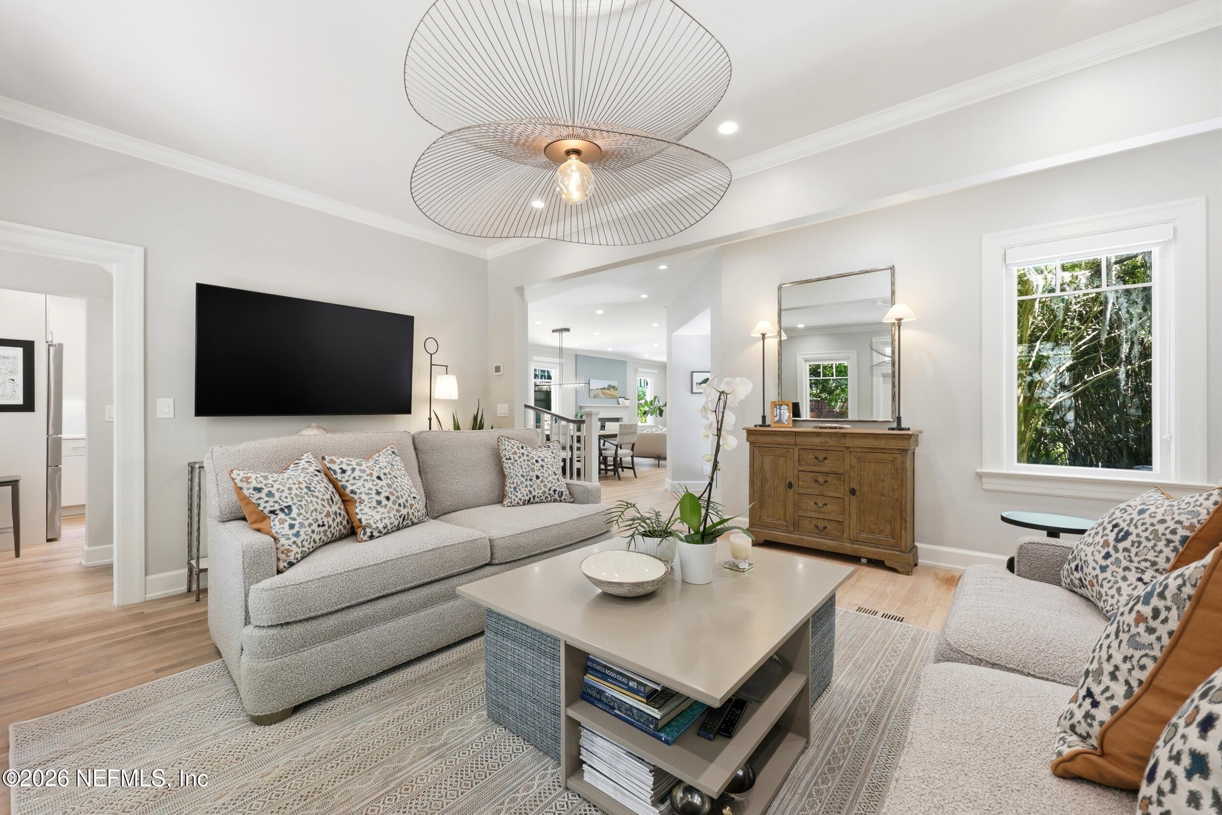 2782 GREEN BAY Lane