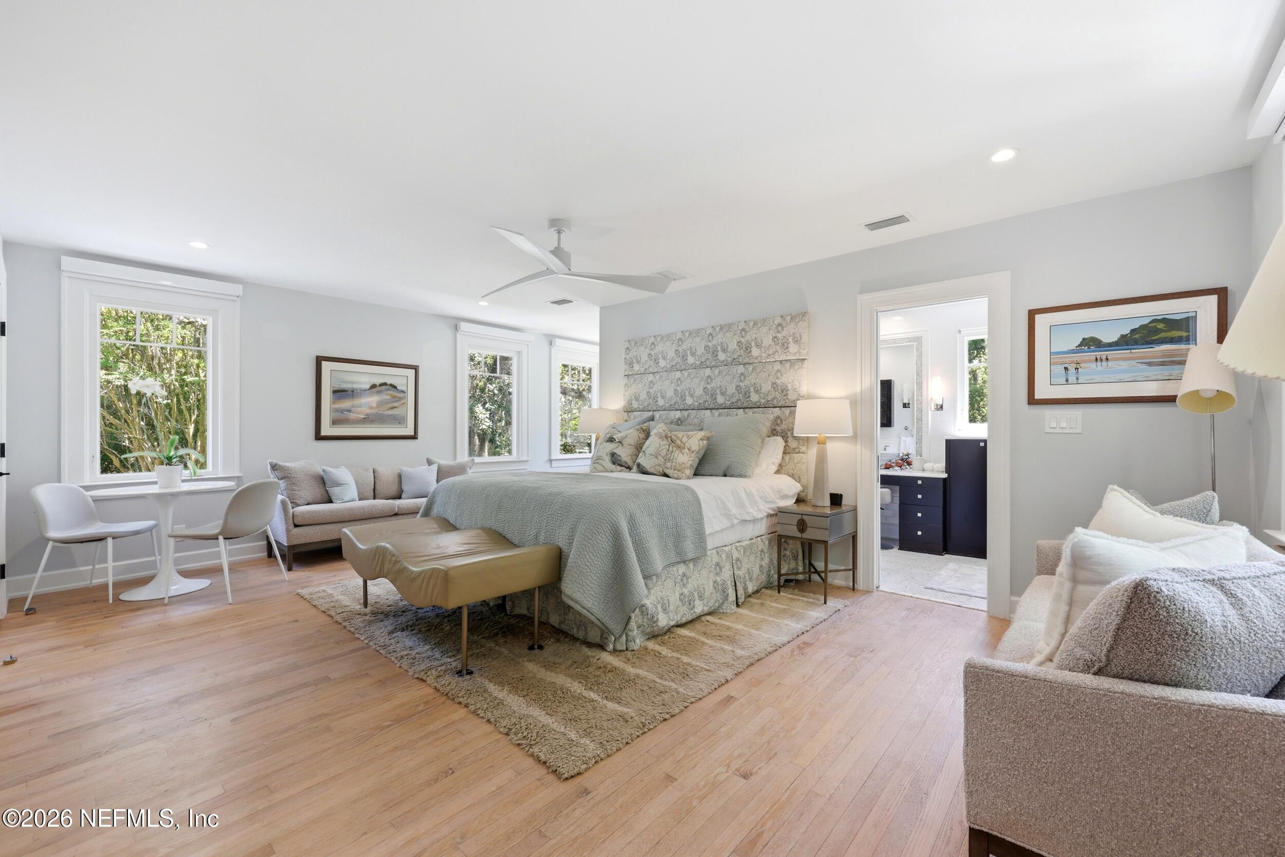 2782 GREEN BAY Lane