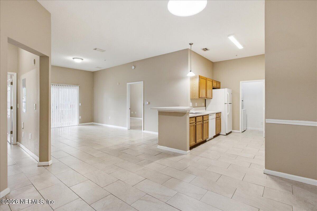 6100 MAGGIES Circle 104