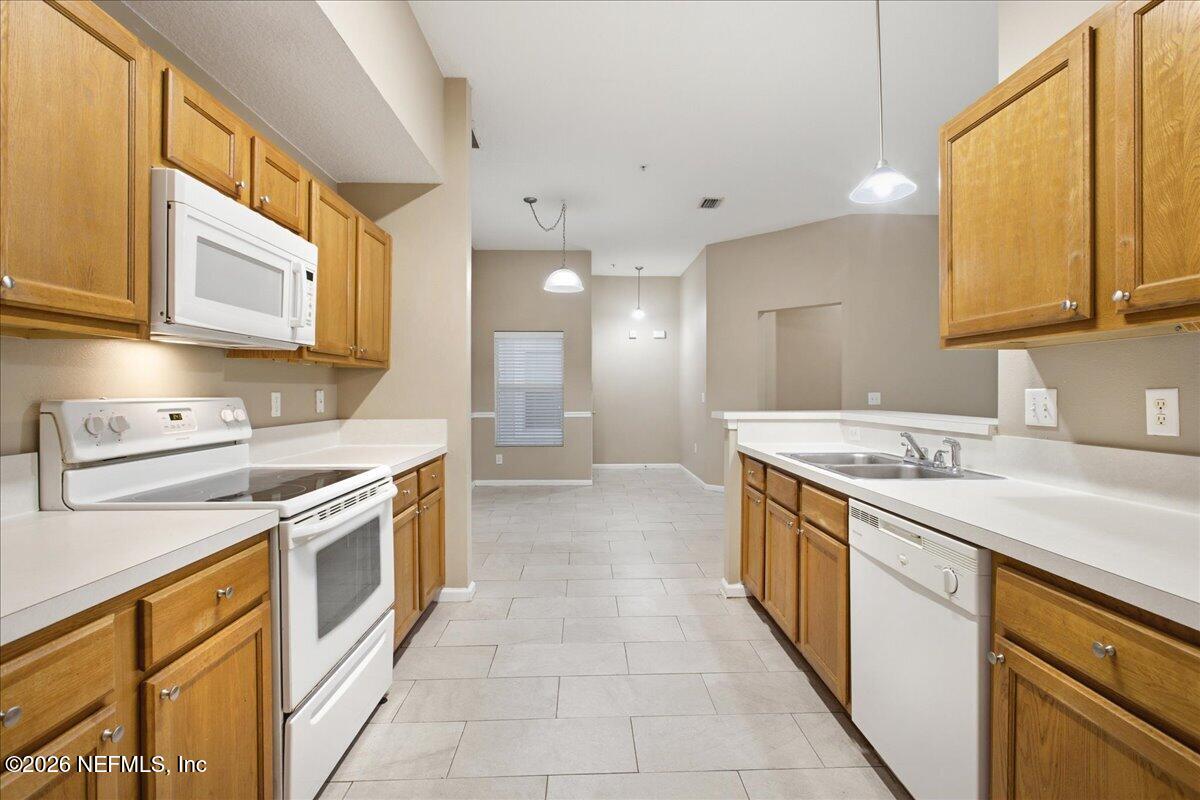 6100 MAGGIES Circle 104