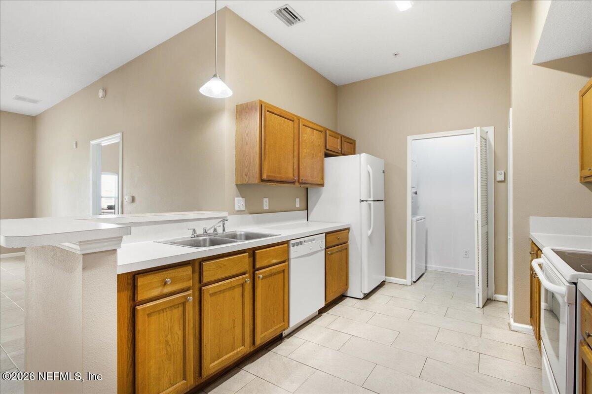 6100 MAGGIES Circle 104