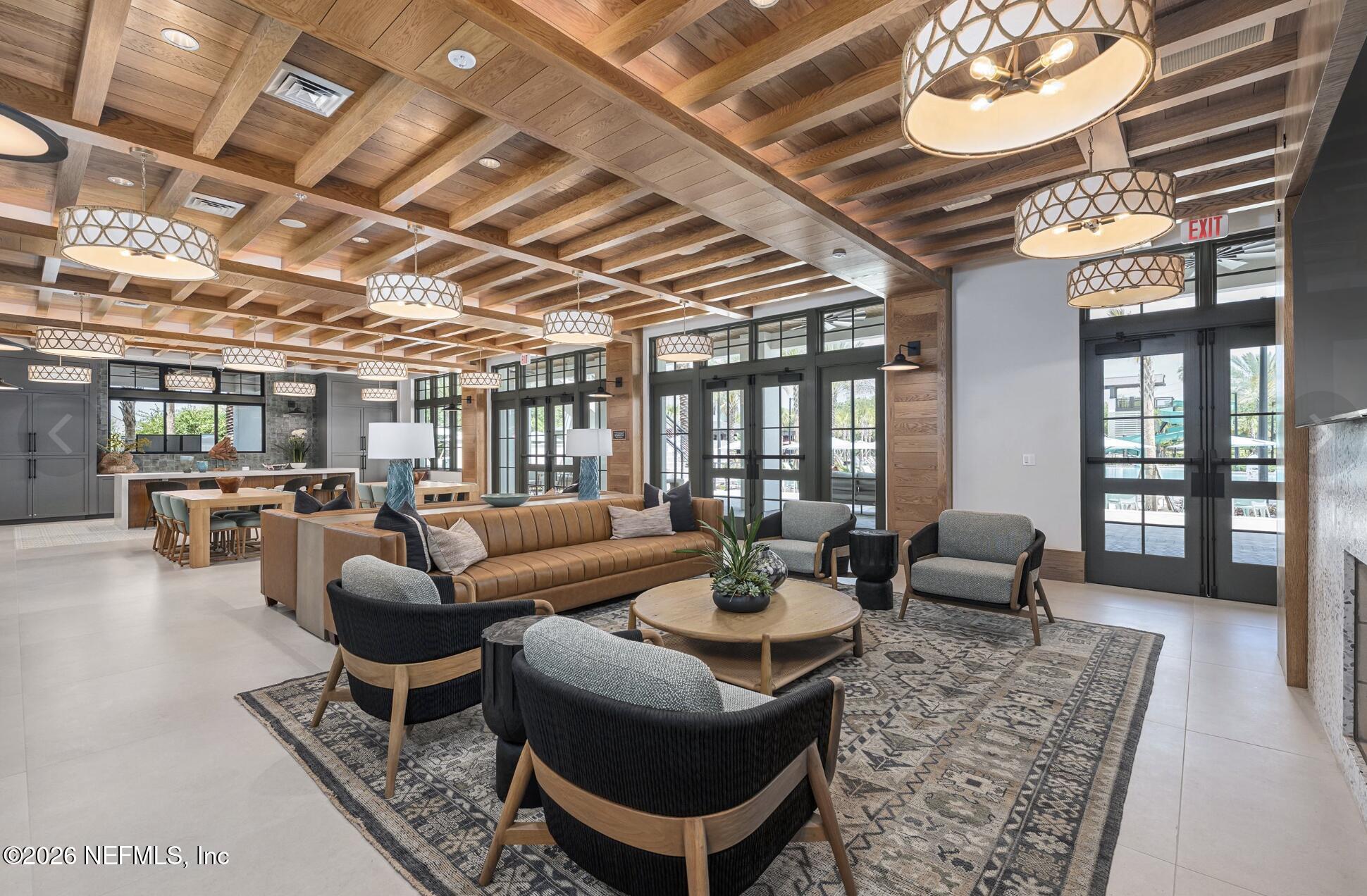 728 E CUMBERLAND Court, St. Johns