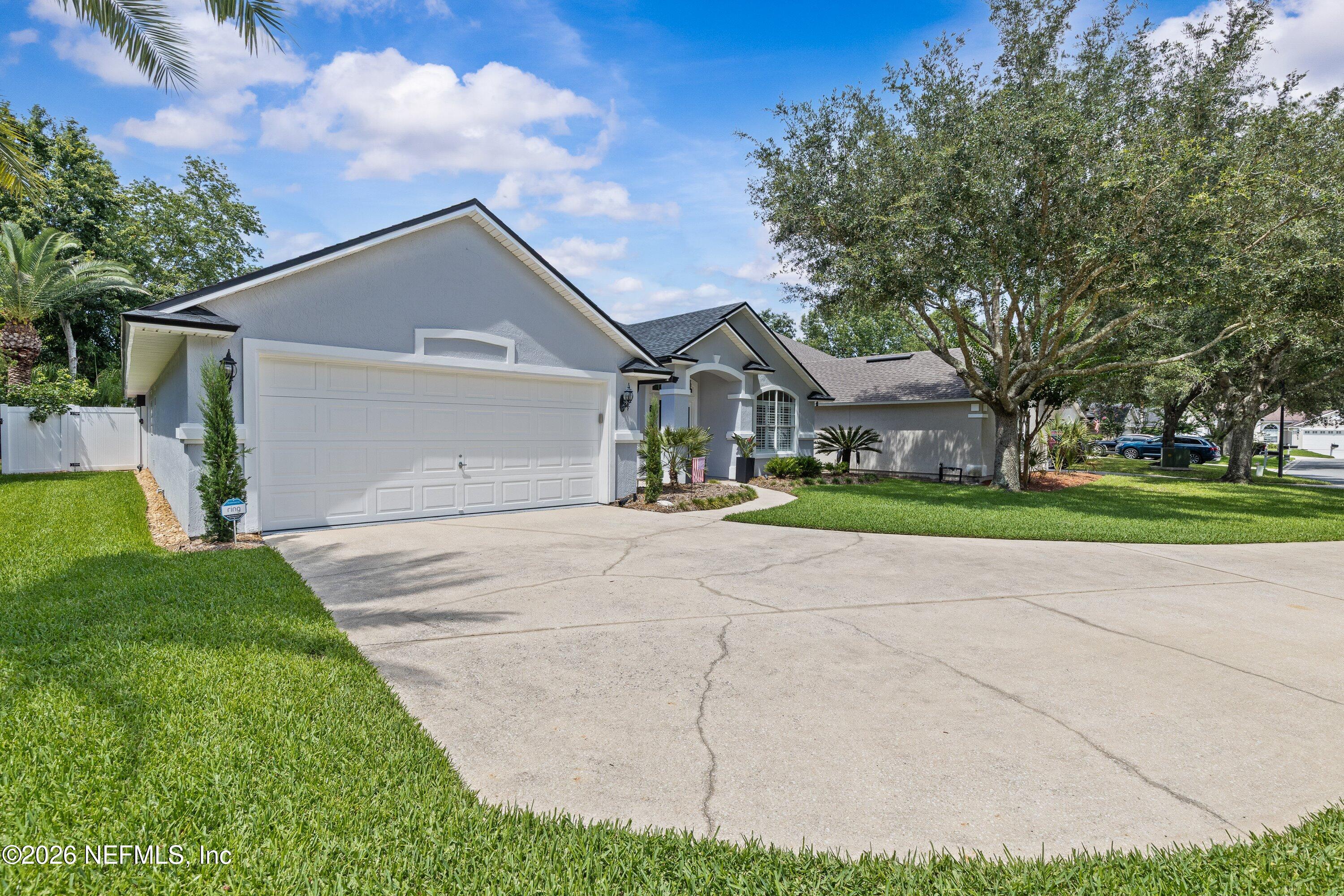 728 E CUMBERLAND Court, St. Johns