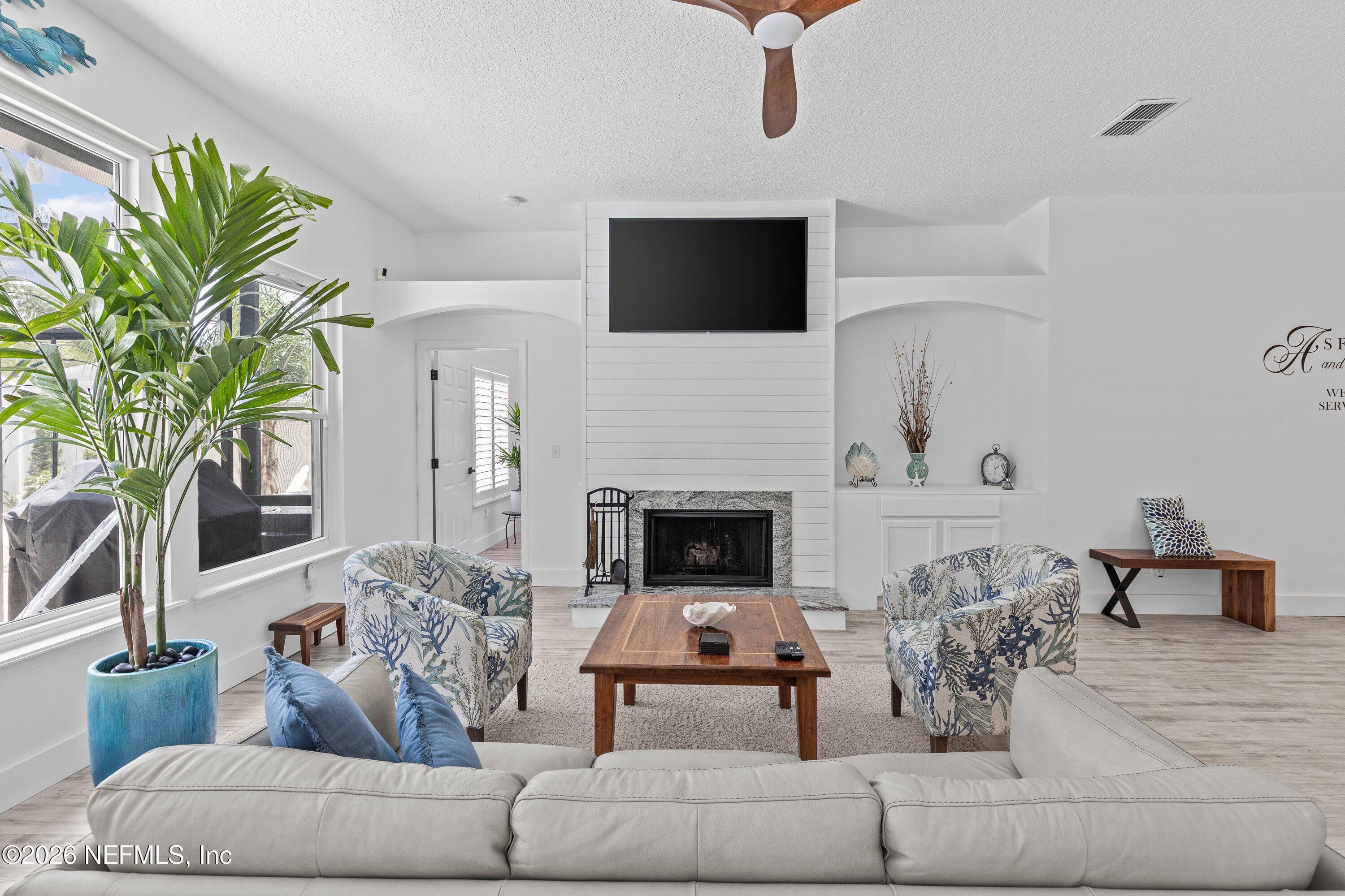 728 E CUMBERLAND Court, St. Johns