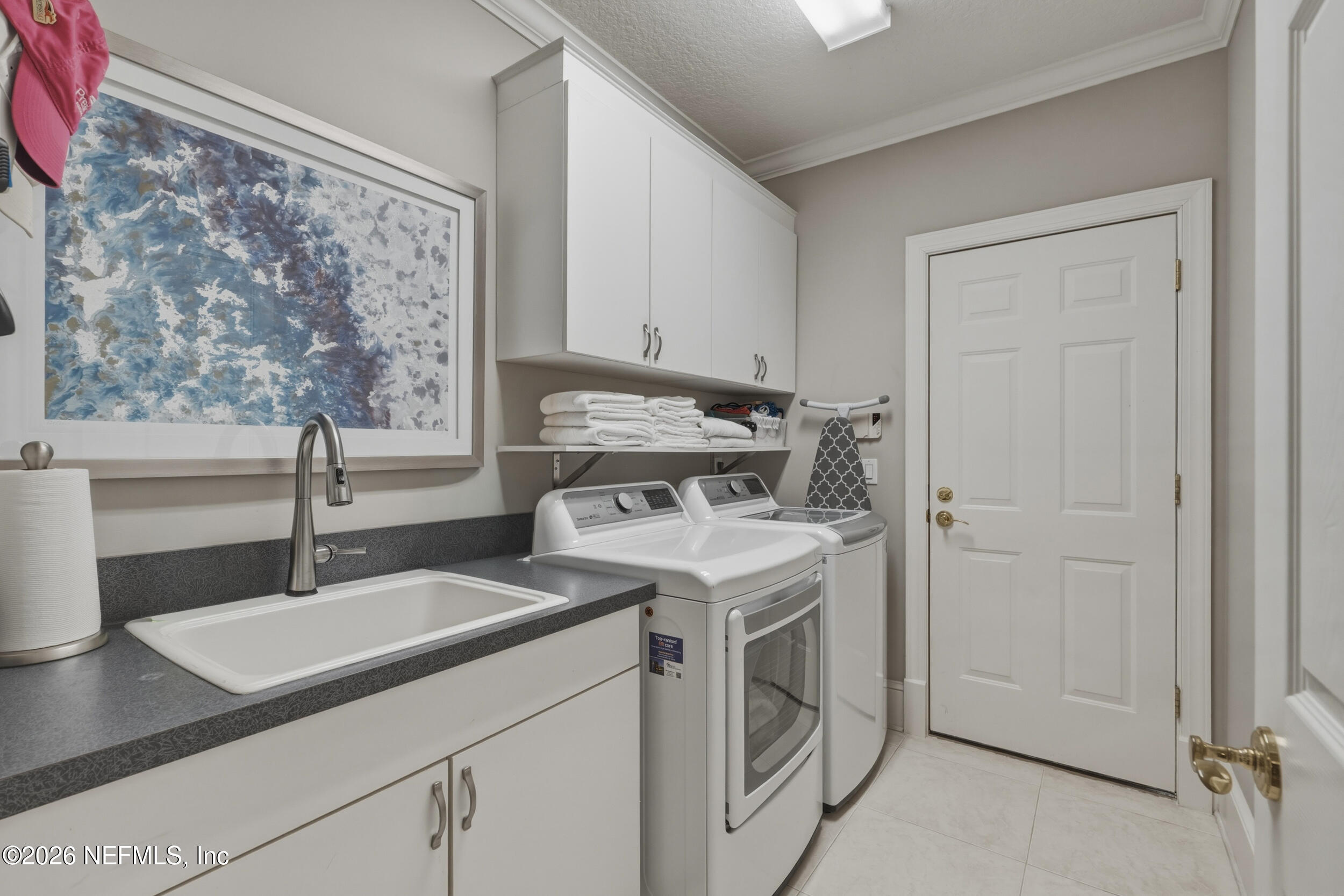 8180 MERGANSER Drive