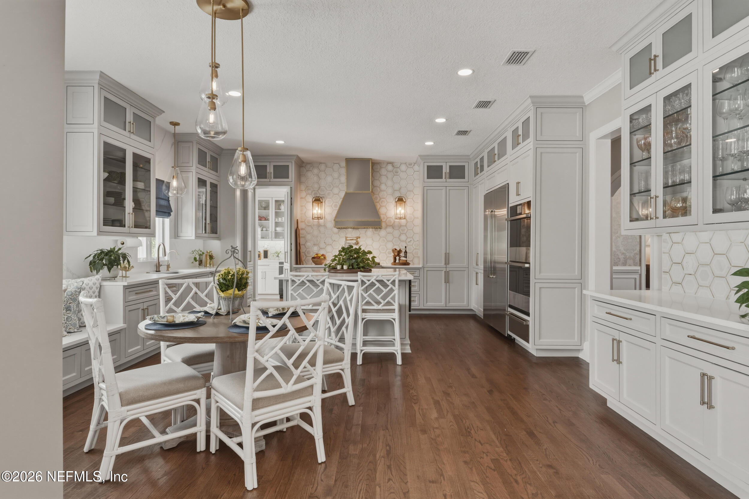 8180 MERGANSER Drive