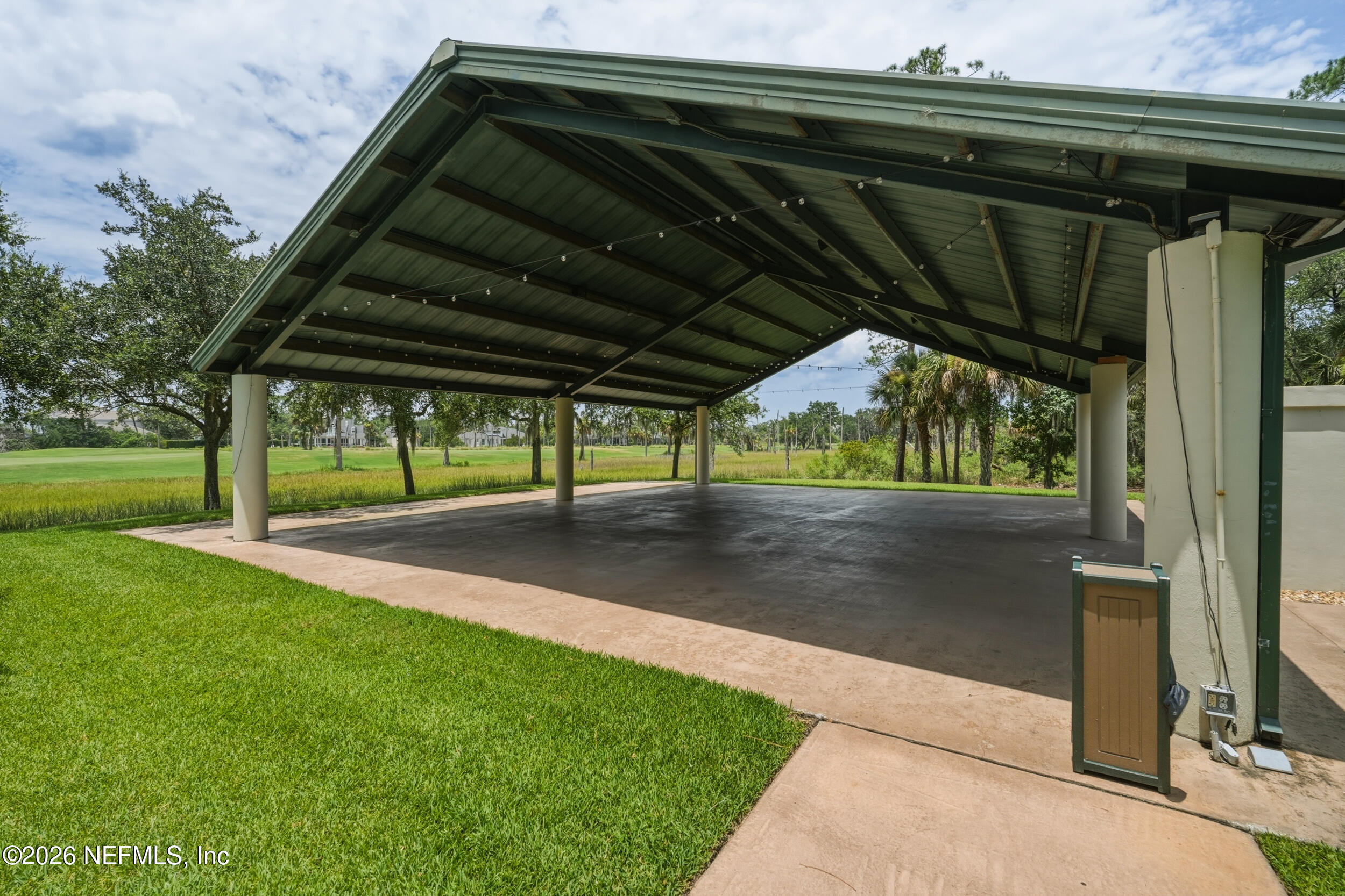 8180 MERGANSER Drive