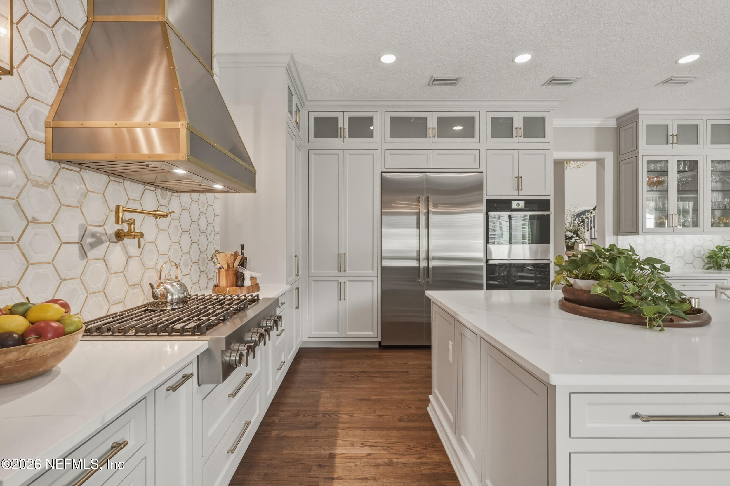 8180 MERGANSER Drive