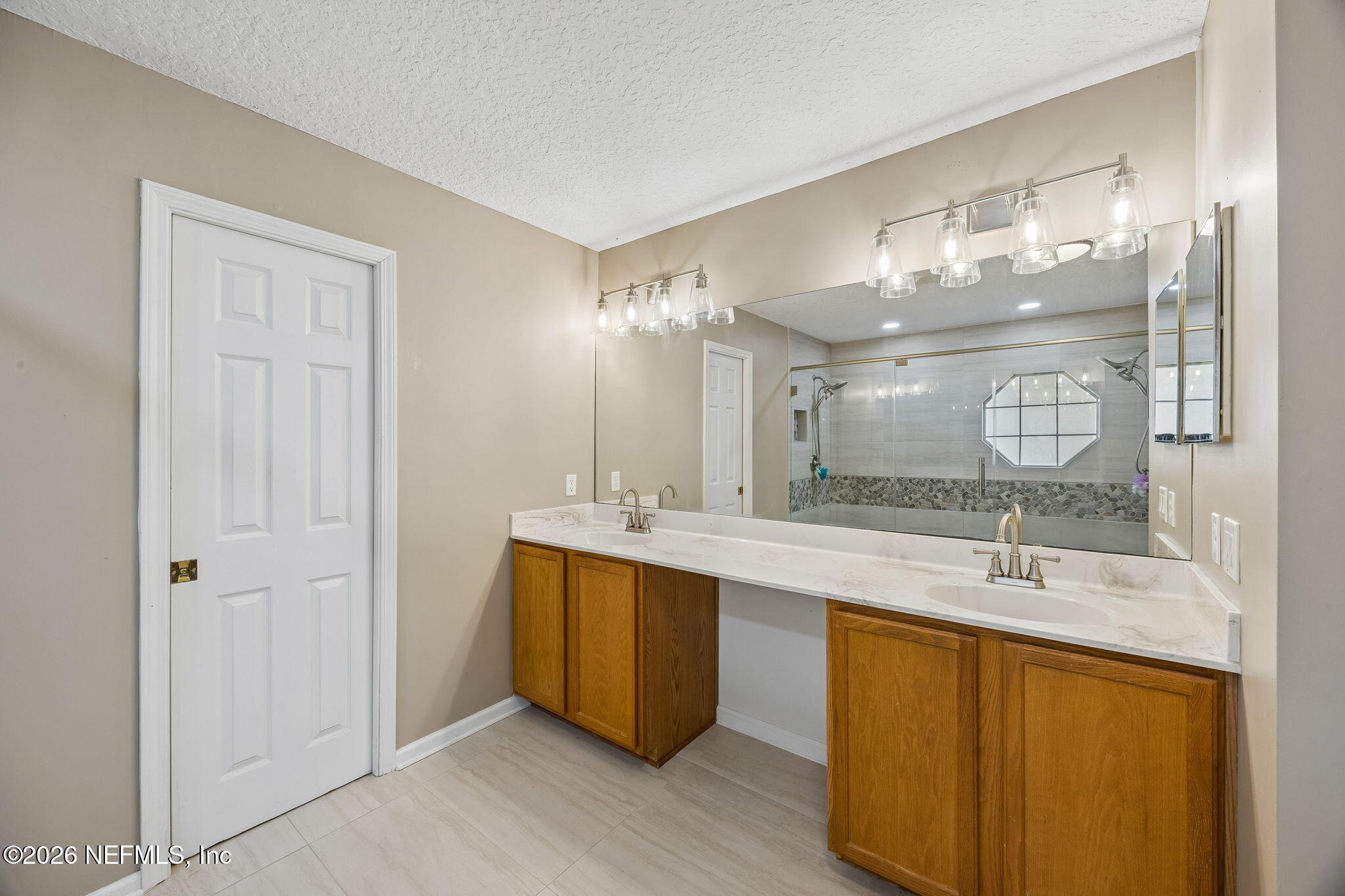 3126 SCENIC OAKS Drive