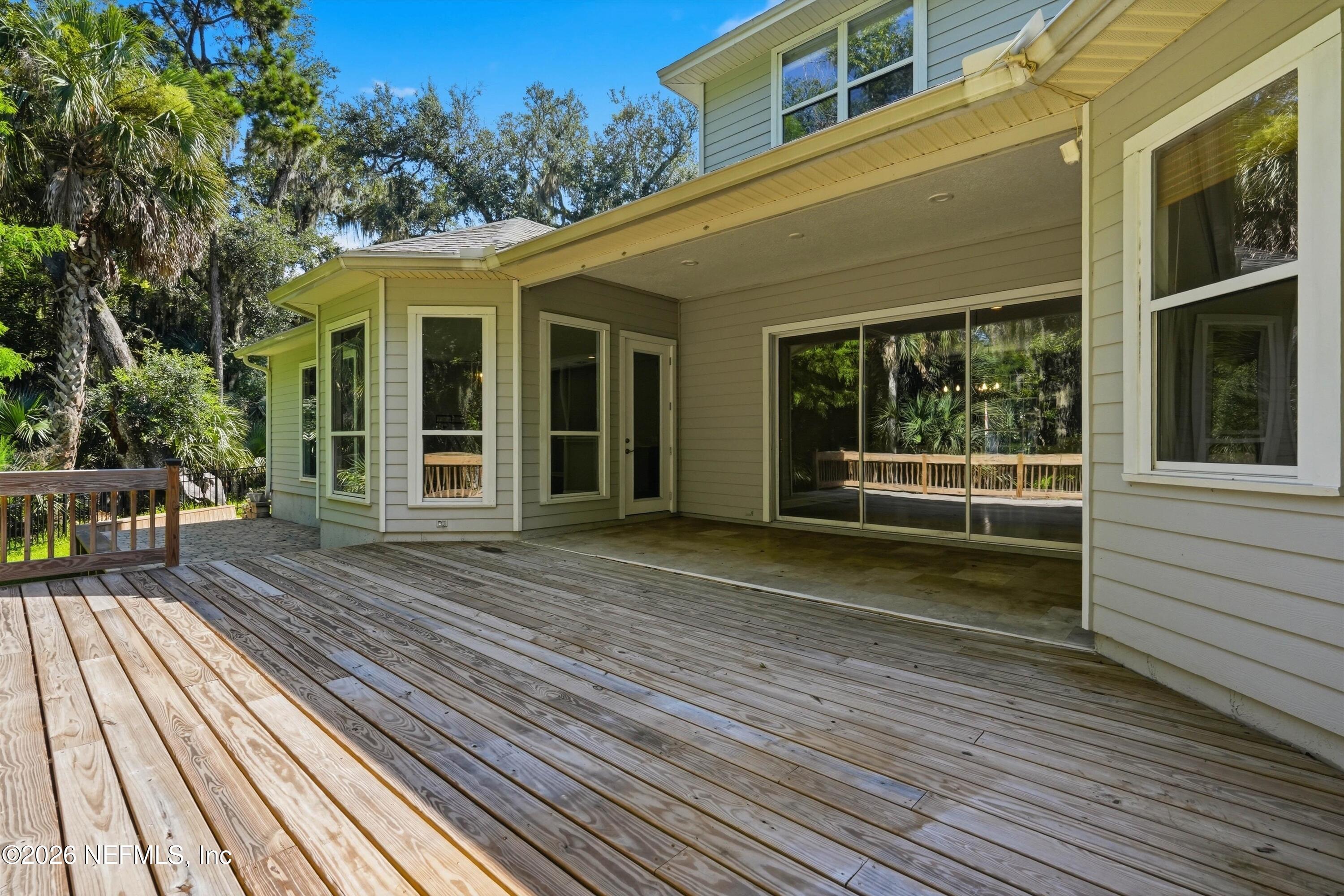 213 DUCKWOOD Lane