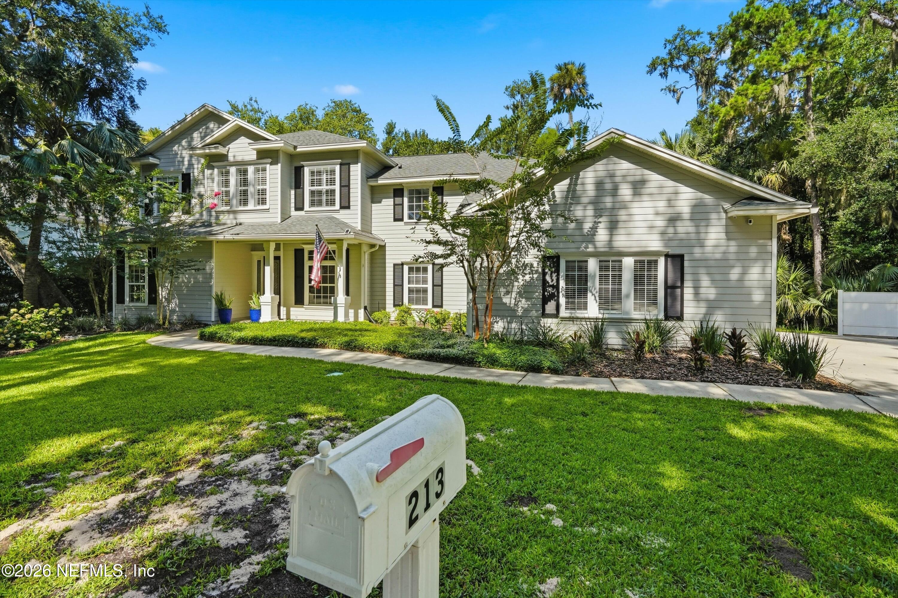 213 DUCKWOOD Lane