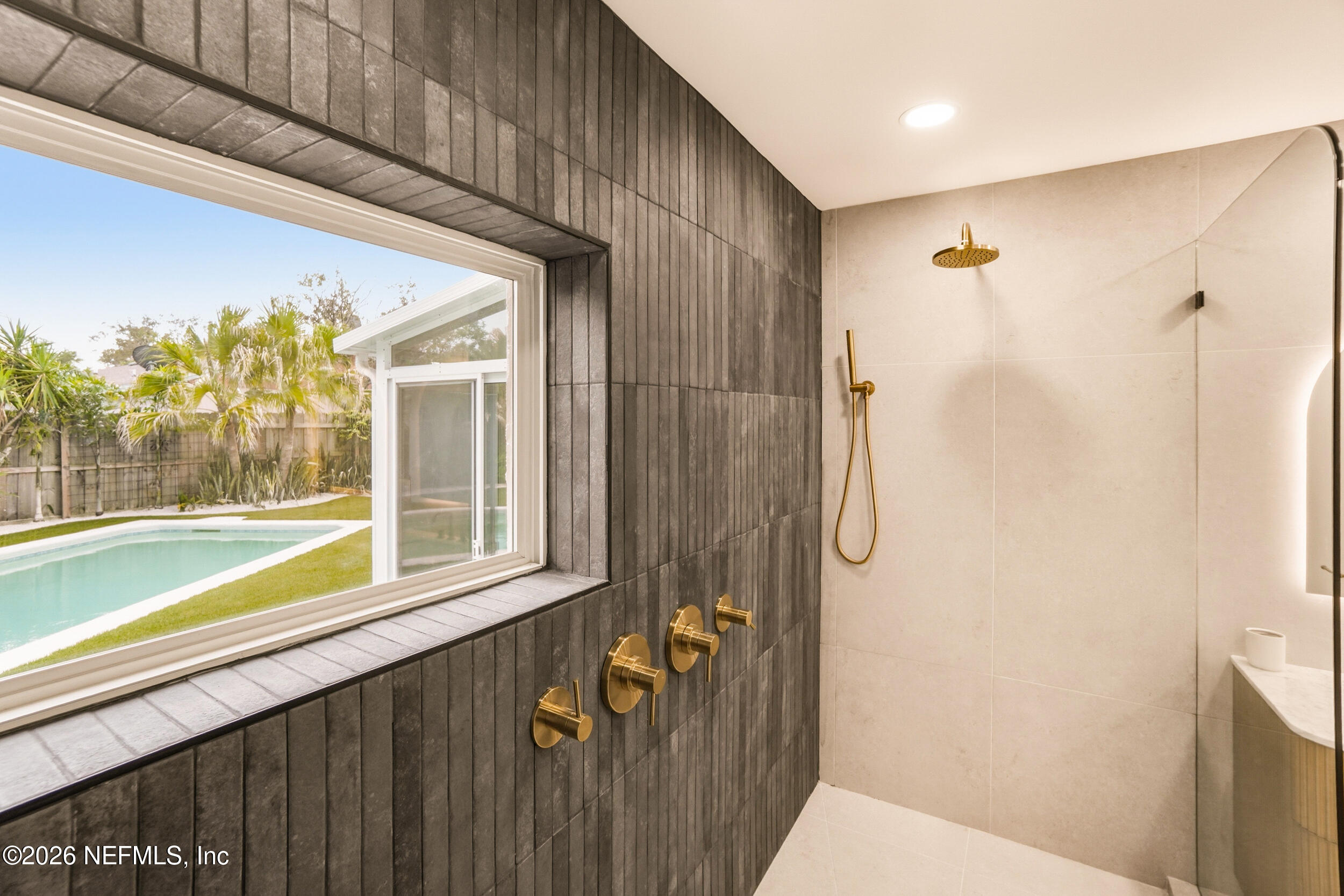 275 NAUTICAL Boulevard S