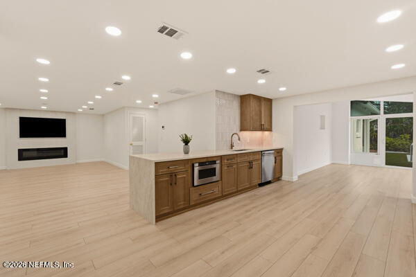 275 NAUTICAL Boulevard S