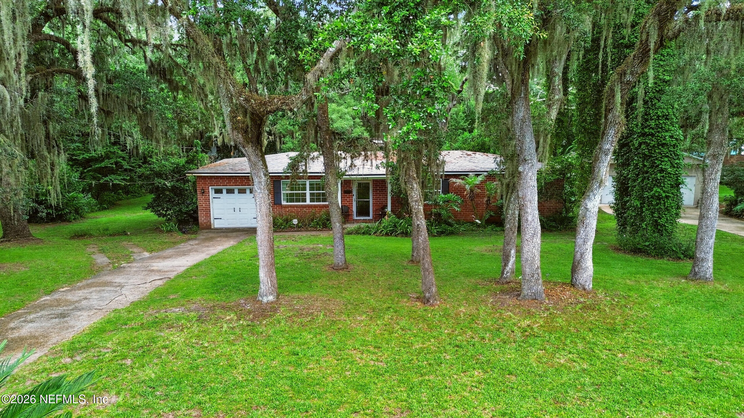 1863 HIGHLAND Drive