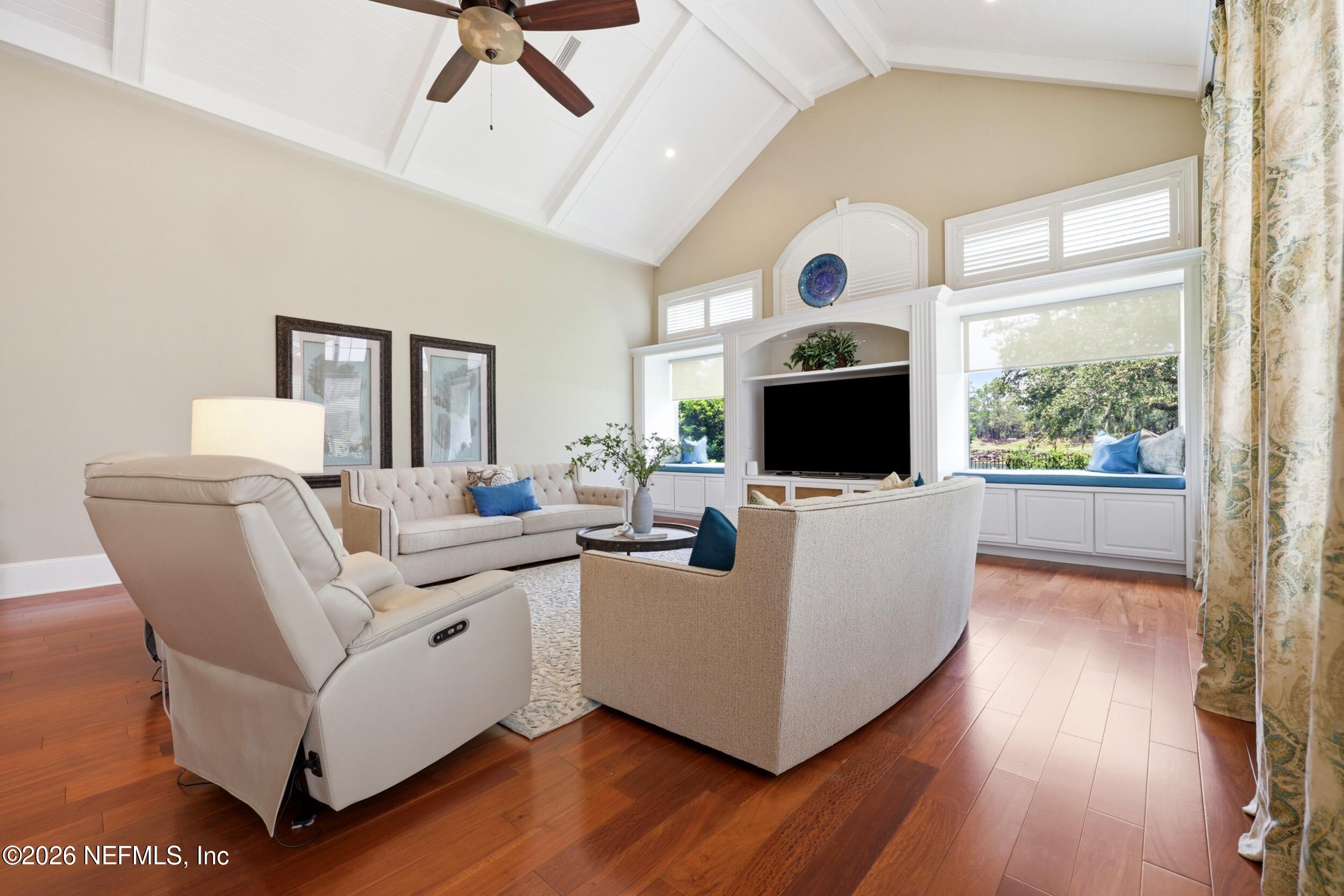 1160 REGISTRY Boulevard, St. Augustine