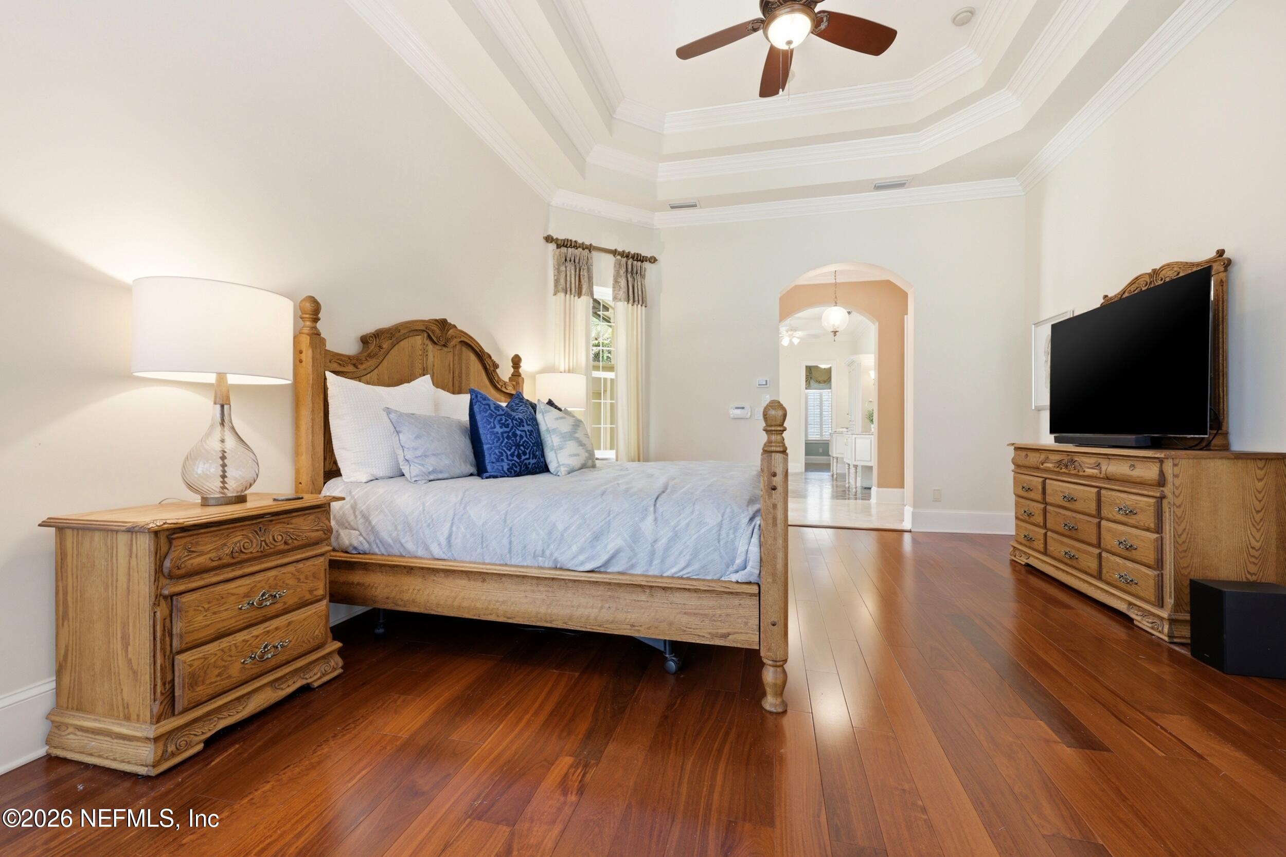 1160 REGISTRY Boulevard, St. Augustine